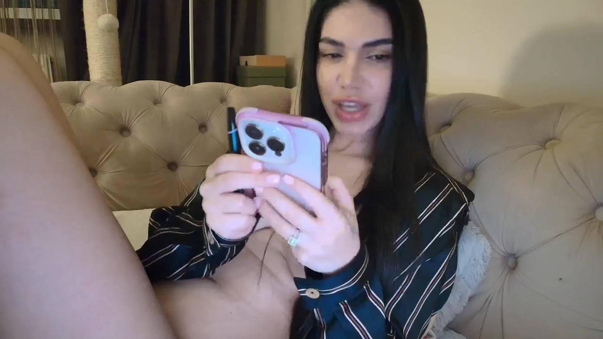 Gallery image thumbnail from SashaLopez's myfreecams stream on, 01/11/2026, 24:12 image 8 of 20