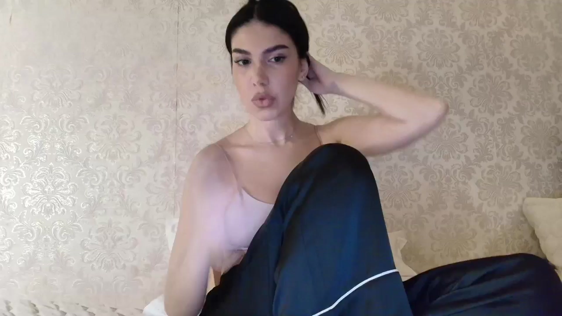 Gallery image thumbnail from SashaLopez's myfreecams stream on, 02/10/2026, 21:08 image 4 of 20