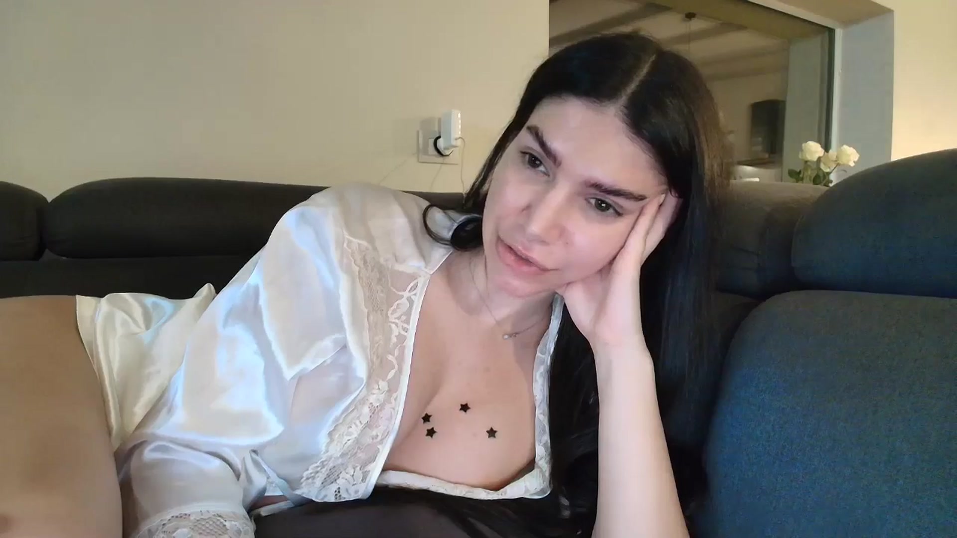 Gallery image thumbnail from SashaLopez's myfreecams stream on, 02/16/2026, 22:36 image 4 of 20
