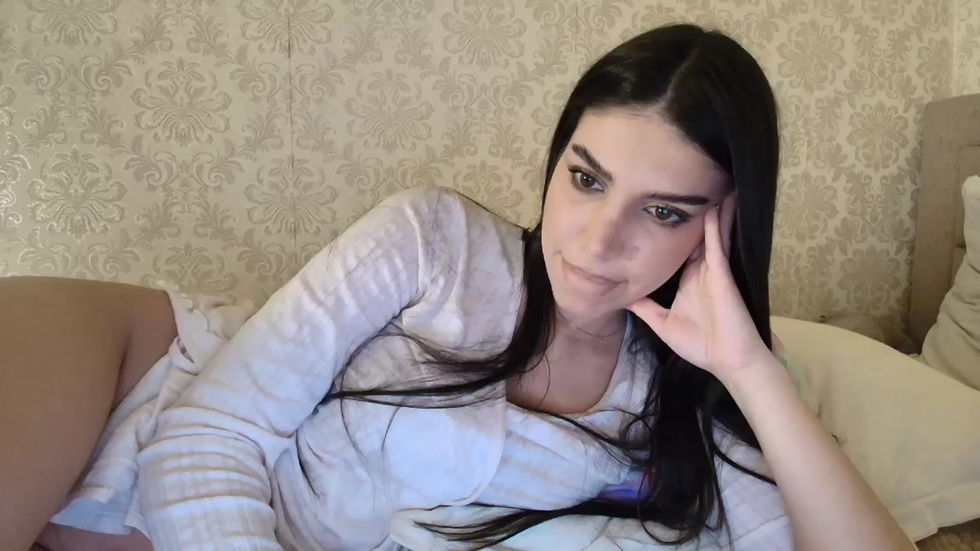 Gallery image thumbnail from SashaLopez's myfreecams stream on, 03/13/2026, 24:08 image 12 of 20