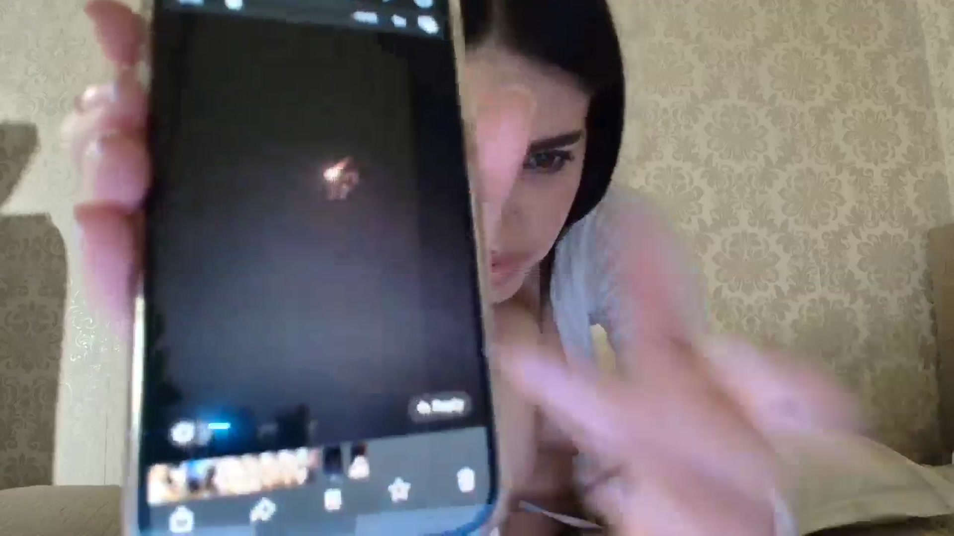 Gallery image thumbnail from SashaLopez's myfreecams stream on, 03/13/2026, 24:08 image 7 of 20