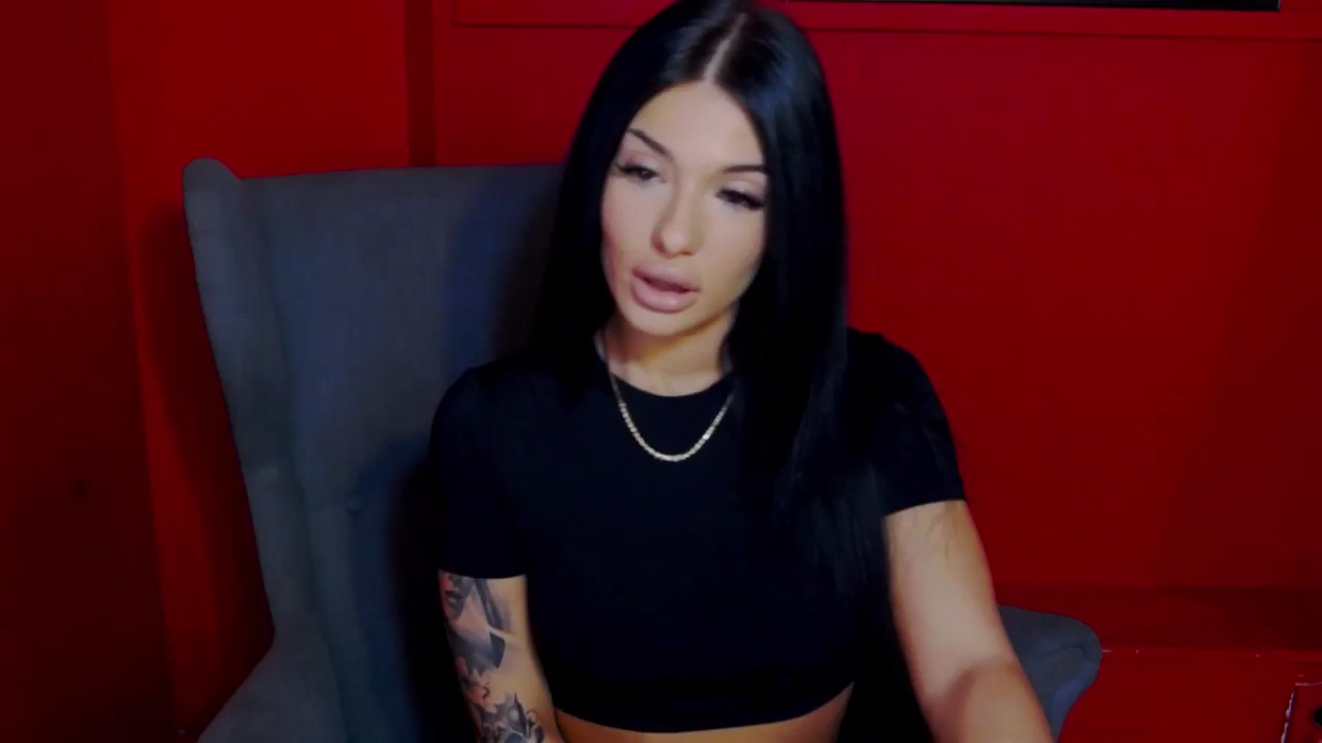 Gallery image thumbnail from SashaLuss_'s myfreecams stream on, 05/14/2024, 21:05 image 11 of 20