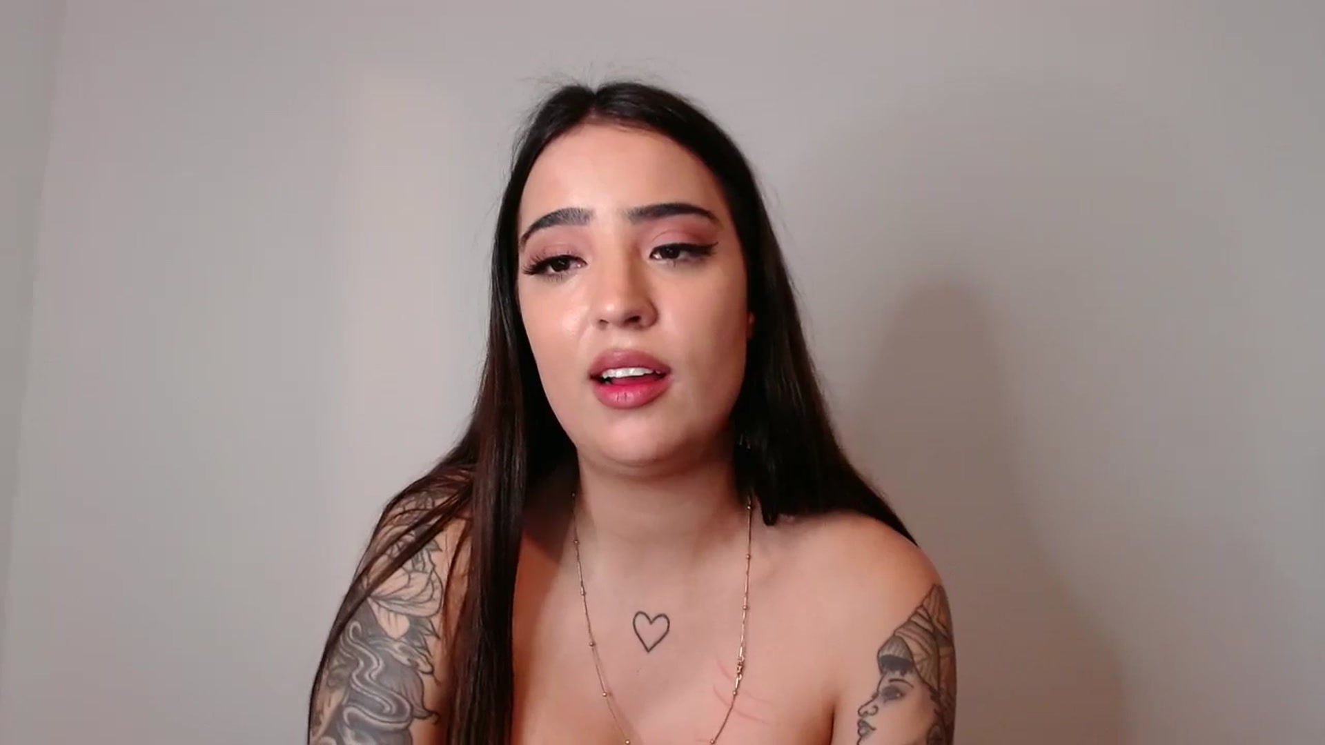 Gallery image thumbnail from SashaSwan's myfreecams stream on, 06/01/2024, 22:35 image 15 of 20