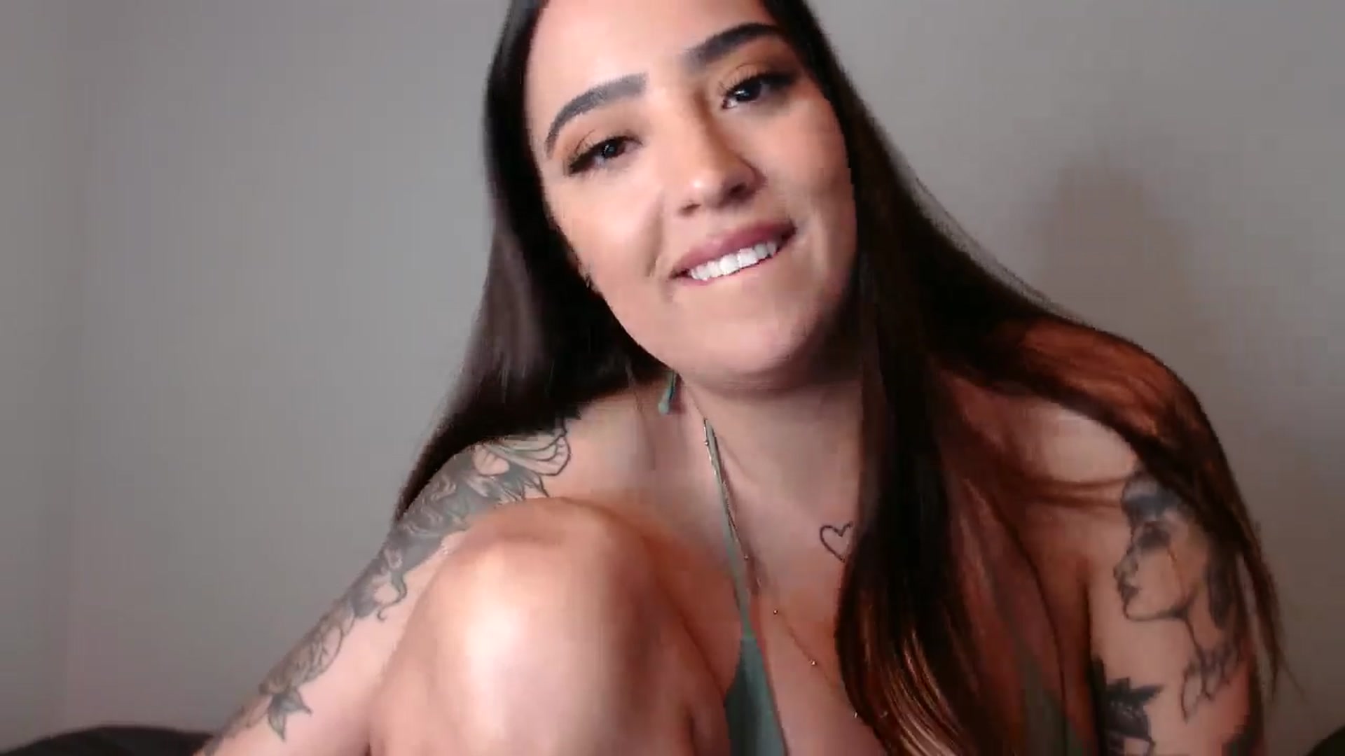 Gallery image thumbnail from SashaSwan's myfreecams stream on, 06/07/2024, 01:37 image 13 of 20