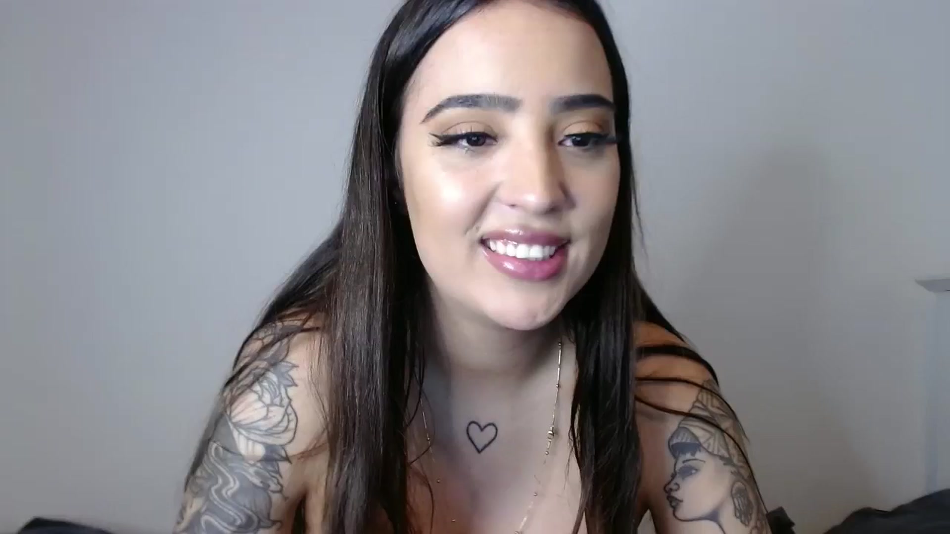 Gallery image thumbnail from SashaSwan's myfreecams stream on, 06/07/2024, 03:31 image 16 of 20