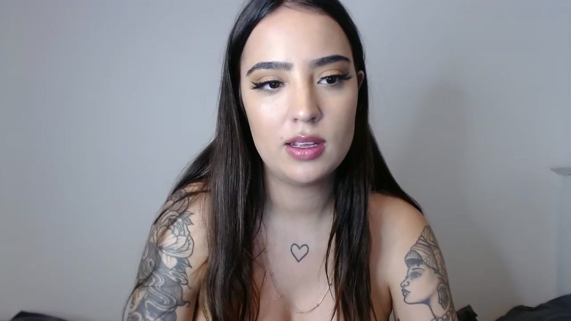 Gallery image thumbnail from SashaSwan's myfreecams stream on, 06/07/2024, 03:31 image 19 of 20
