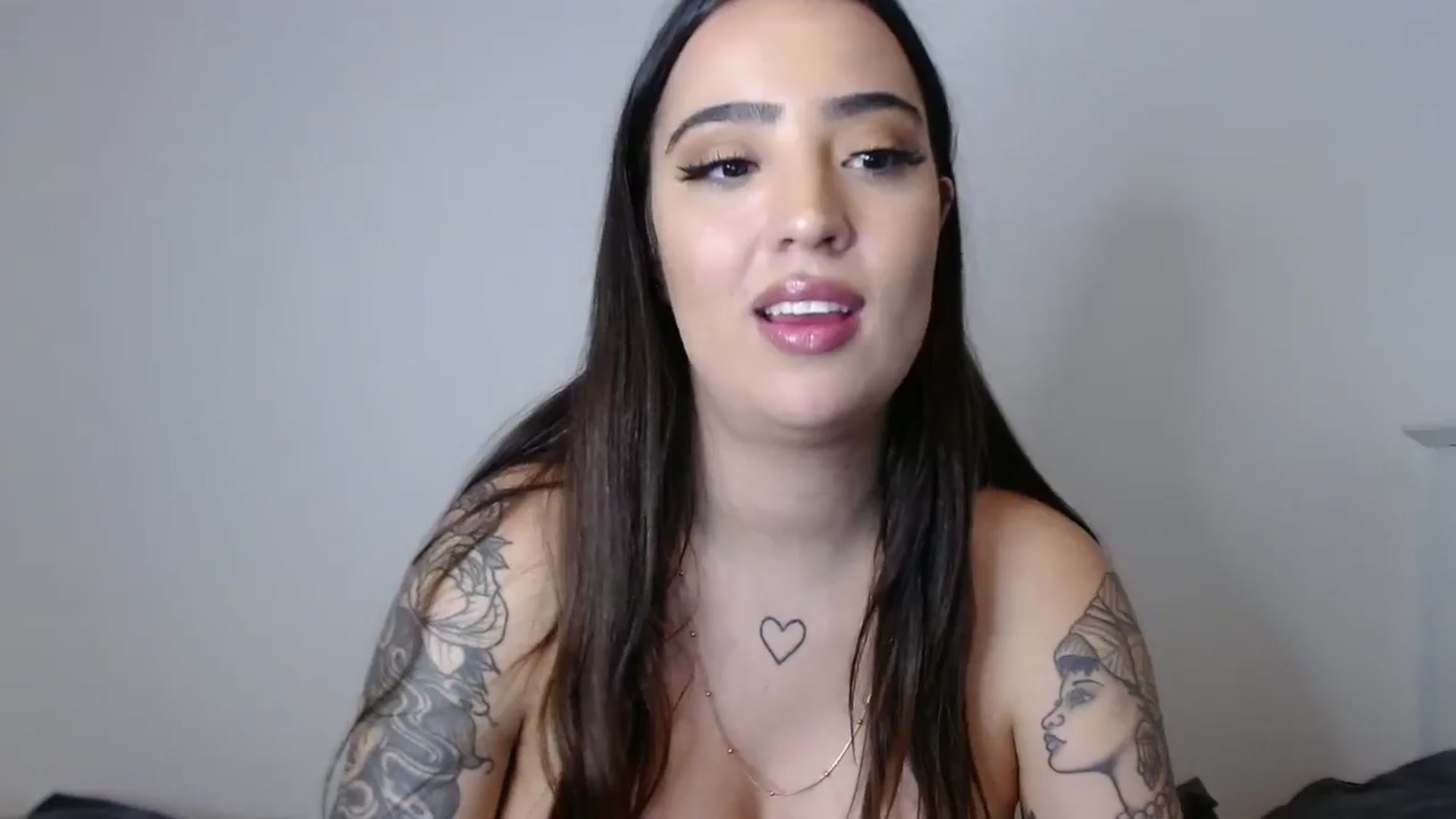 Gallery image thumbnail from SashaSwan's myfreecams stream on, 06/07/2024, 03:31 image 18 of 20