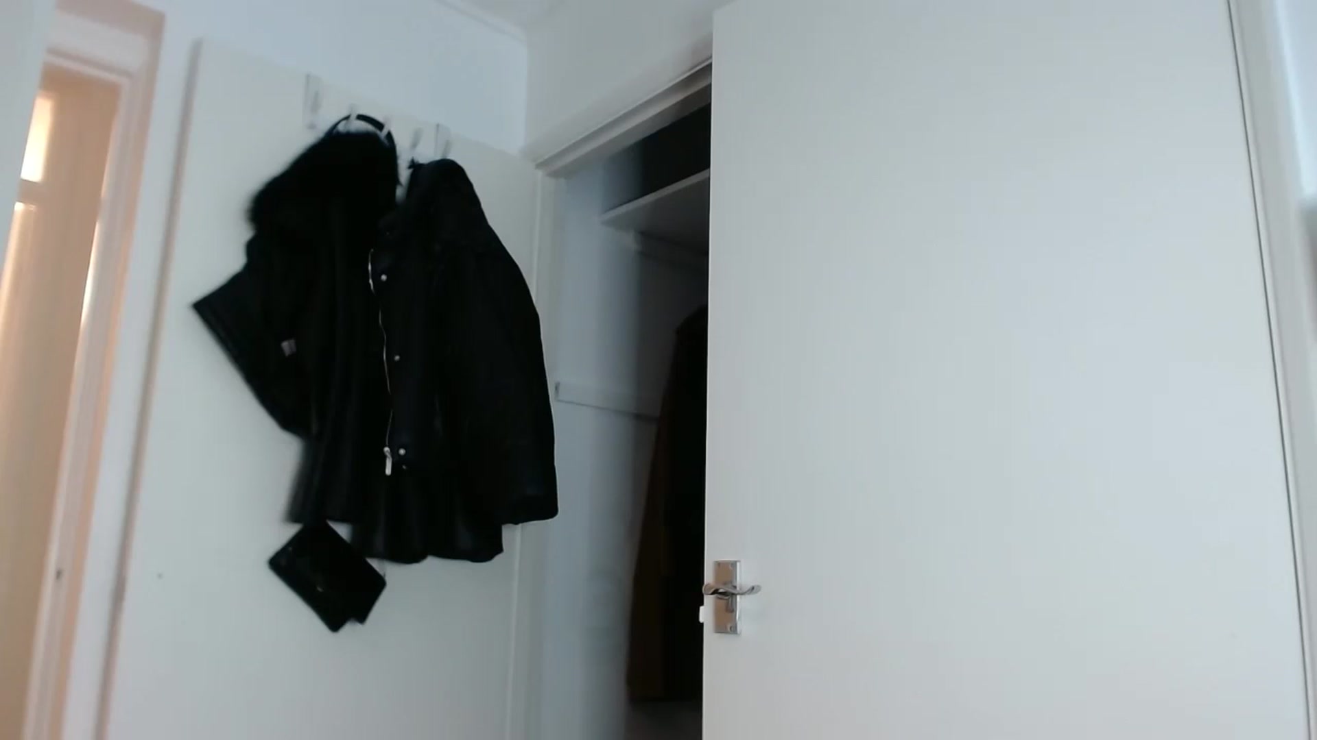 Gallery image thumbnail from SashaSwan's myfreecams stream on, 06/29/2024, 15:22 image 3 of 20