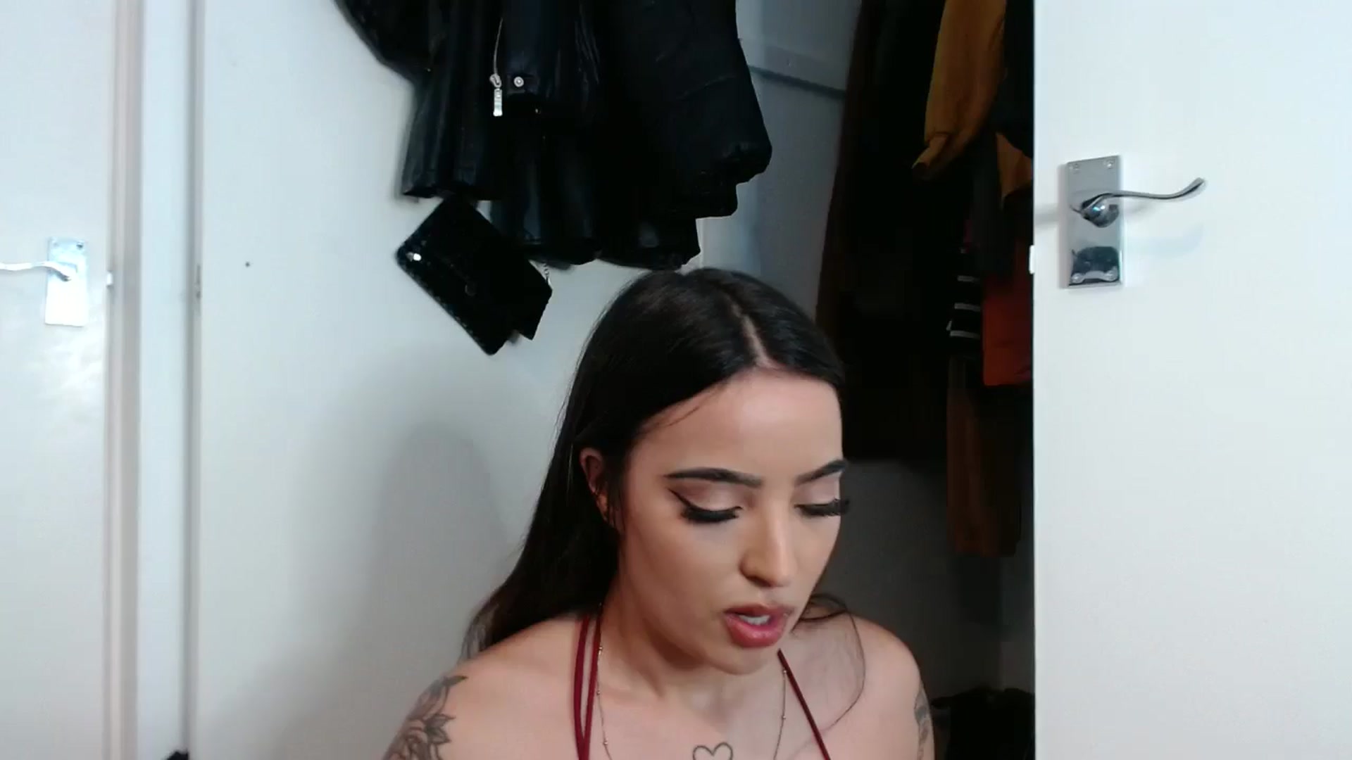 Gallery image thumbnail from SashaSwan's myfreecams stream on, 06/29/2024, 15:22 image 13 of 20