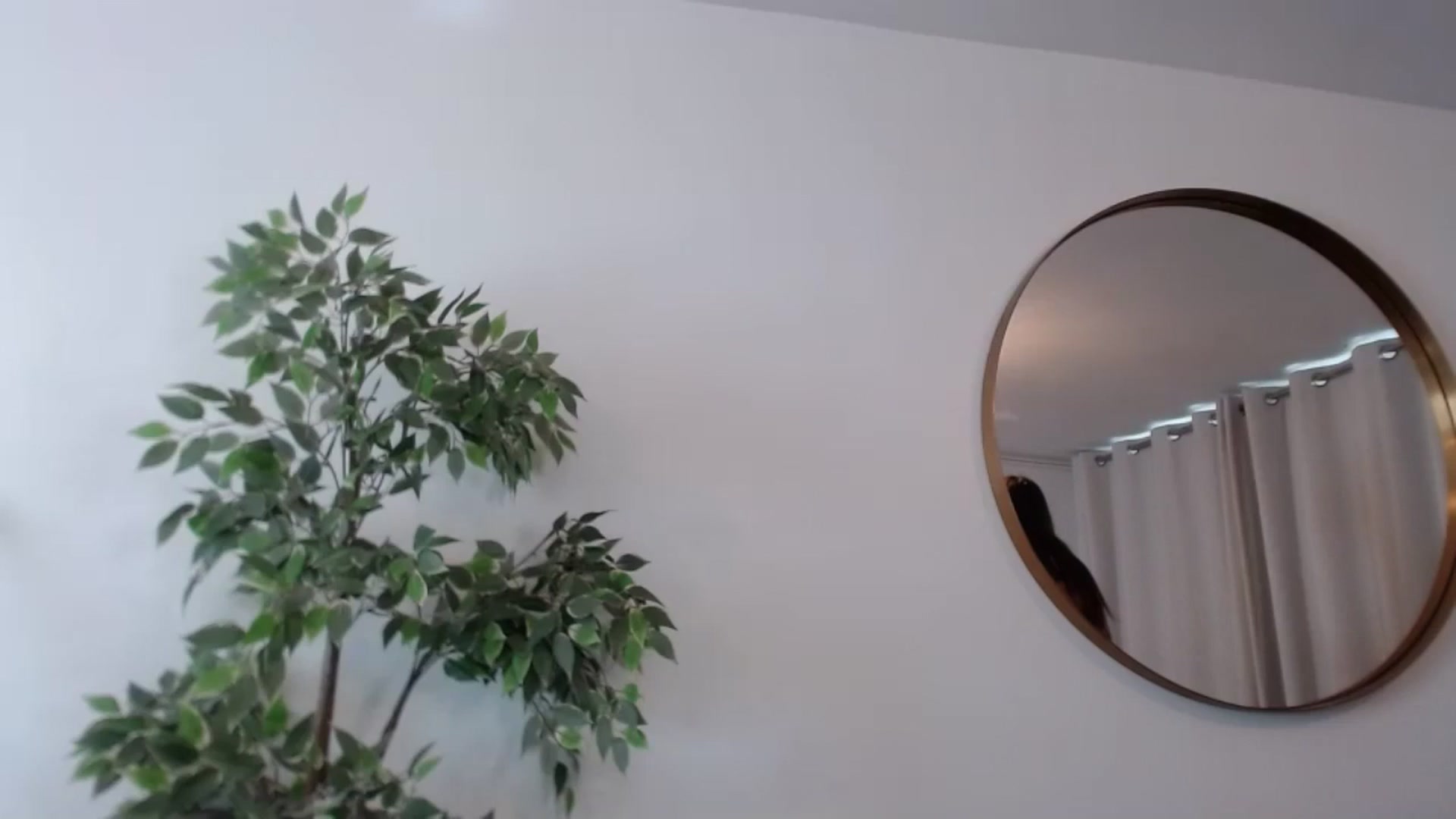 Gallery image thumbnail from SashaSwan's myfreecams stream on, 06/29/2024, 15:45 image 8 of 20