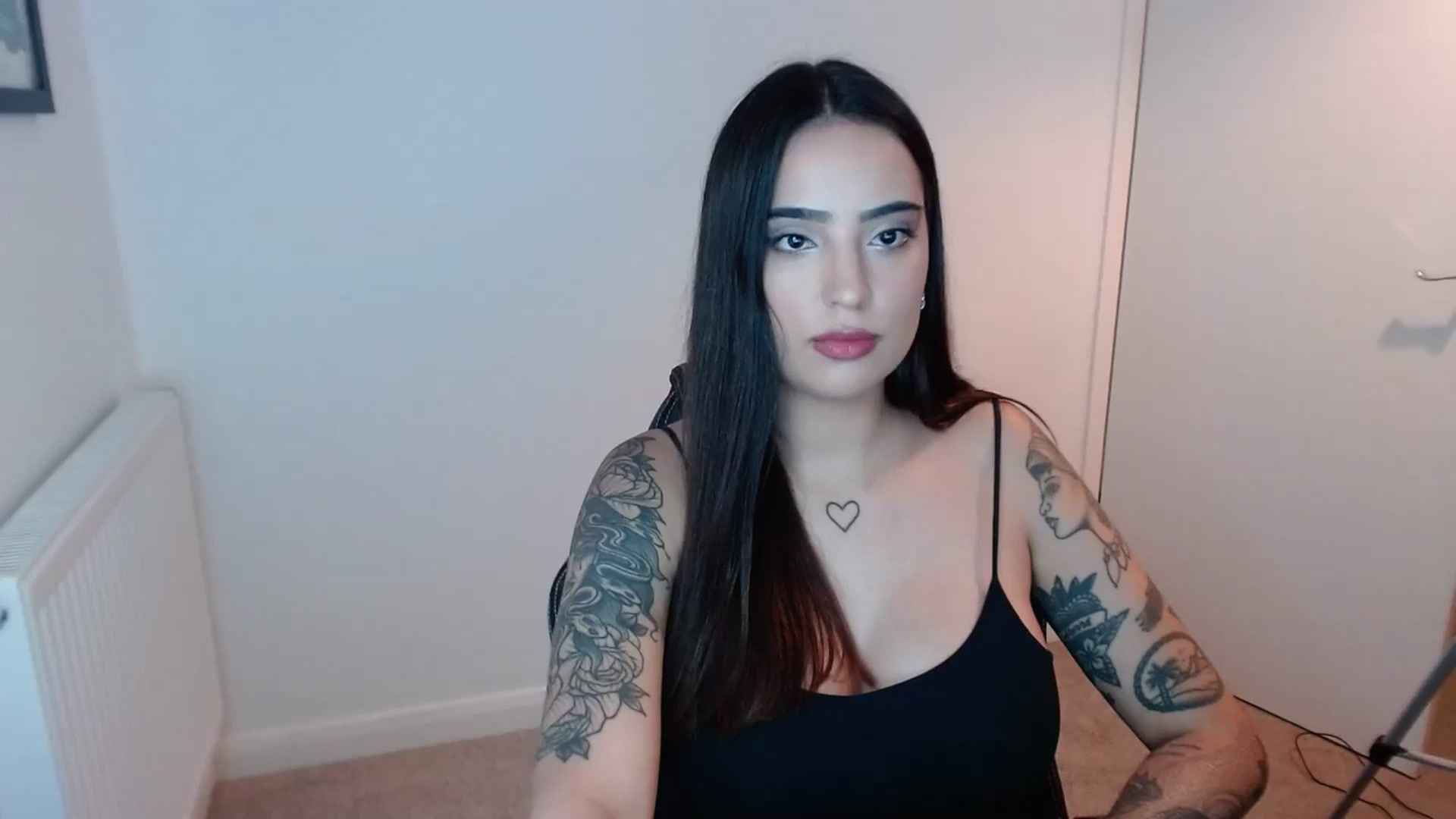 Gallery image thumbnail from SashaSwan's myfreecams stream on, 08/07/2024, 18:09 image 1 of 20