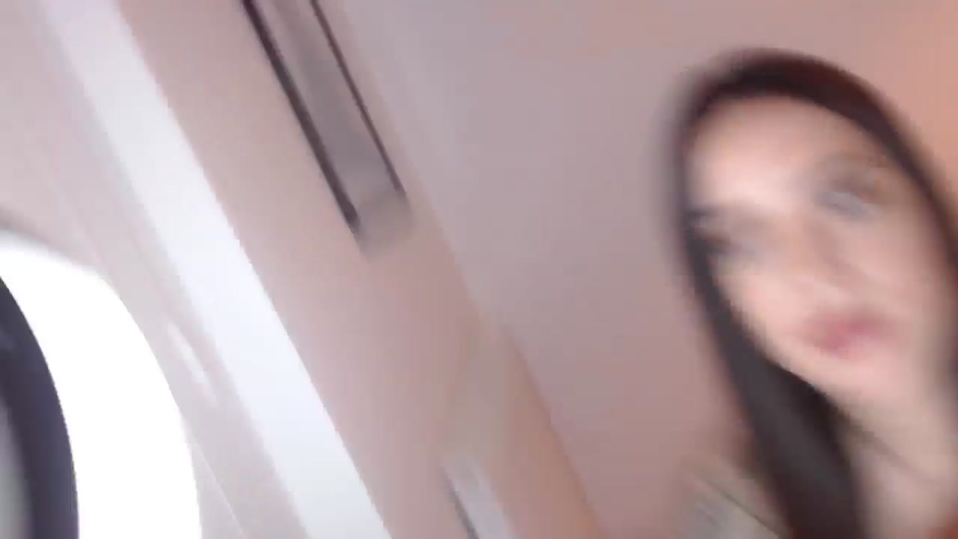 Gallery image thumbnail from SashaSwan's myfreecams stream on, 12/30/2024, 22:59 image 12 of 20