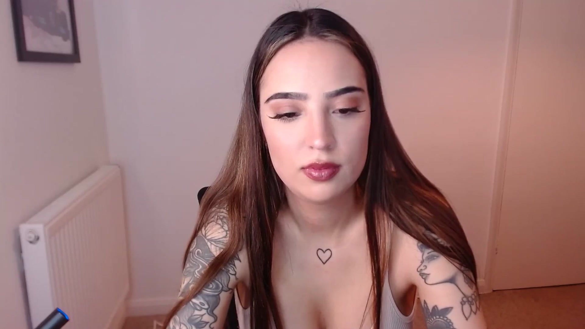Gallery image thumbnail from SashaSwan's myfreecams stream on, 03/20/2025, 19:49 image 13 of 20