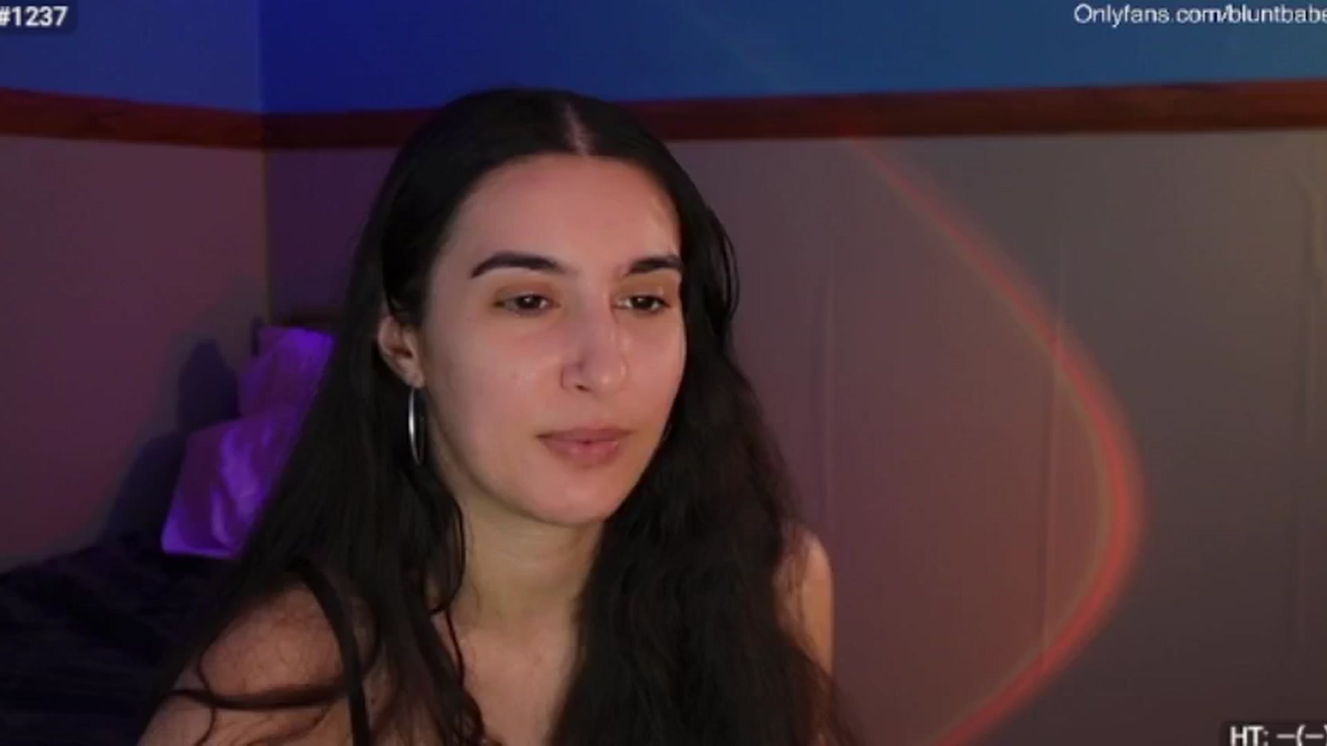 Gallery image thumbnail from SashaSwitch's myfreecams stream on, 07/15/2024, 04:51 image 13 of 20