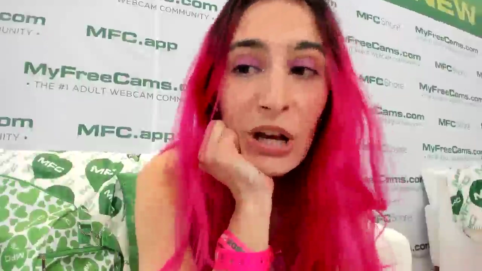 Gallery image thumbnail from SashaSwitch's myfreecams stream on, 01/22/2026, 03:08 image 18 of 20