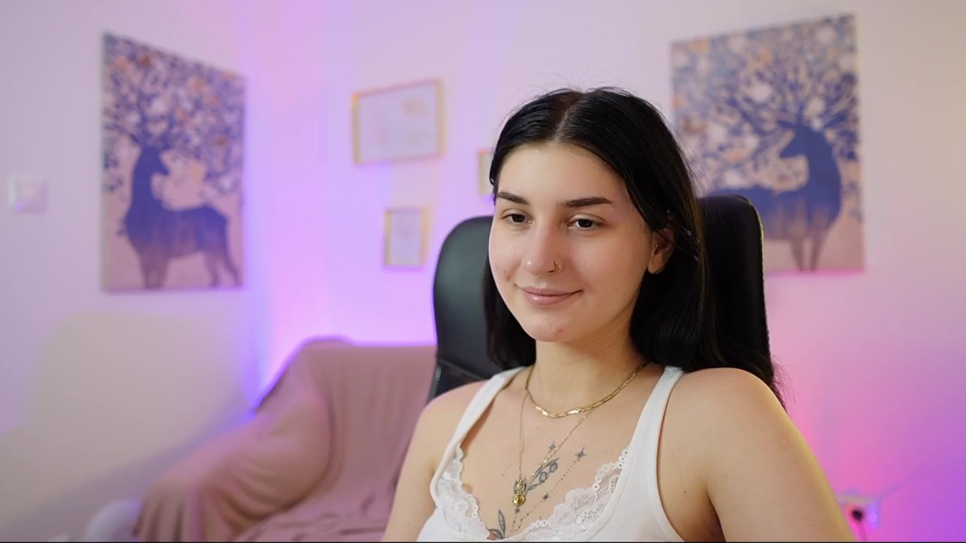 Gallery image thumbnail from Sasha_Blaze18's myfreecams stream on, 04/26/2026, 14:33 image 10 of 20