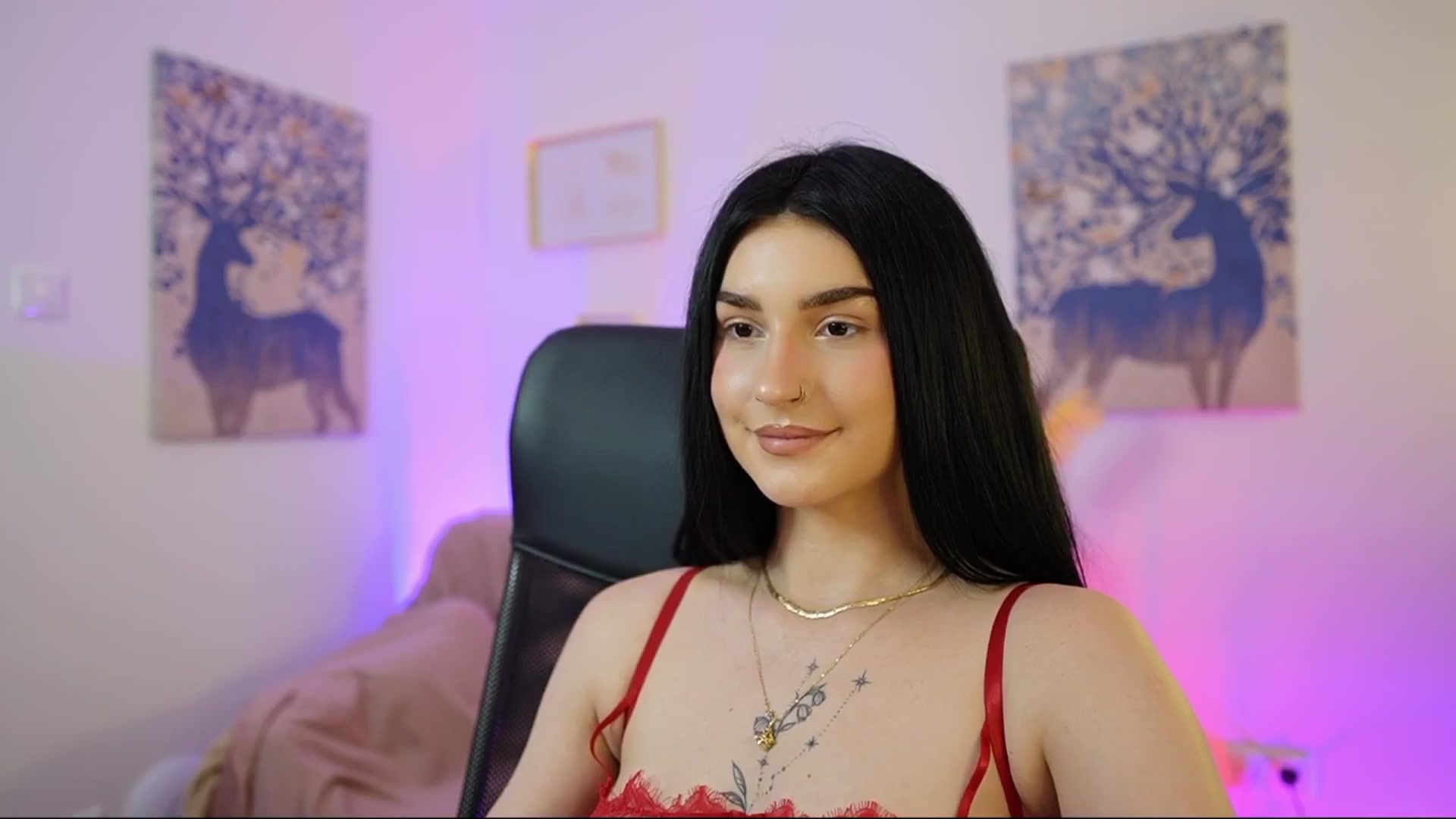 Gallery image thumbnail from Sasha_Blaze18's myfreecams stream on, 04/28/2026, 14:59 image 14 of 20