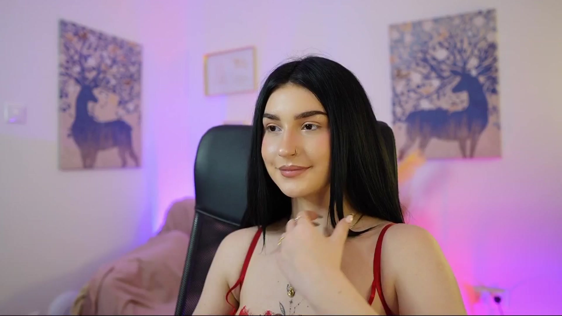 Gallery image thumbnail from Sasha_Blaze18's myfreecams stream on, 04/28/2026, 14:59 image 15 of 20