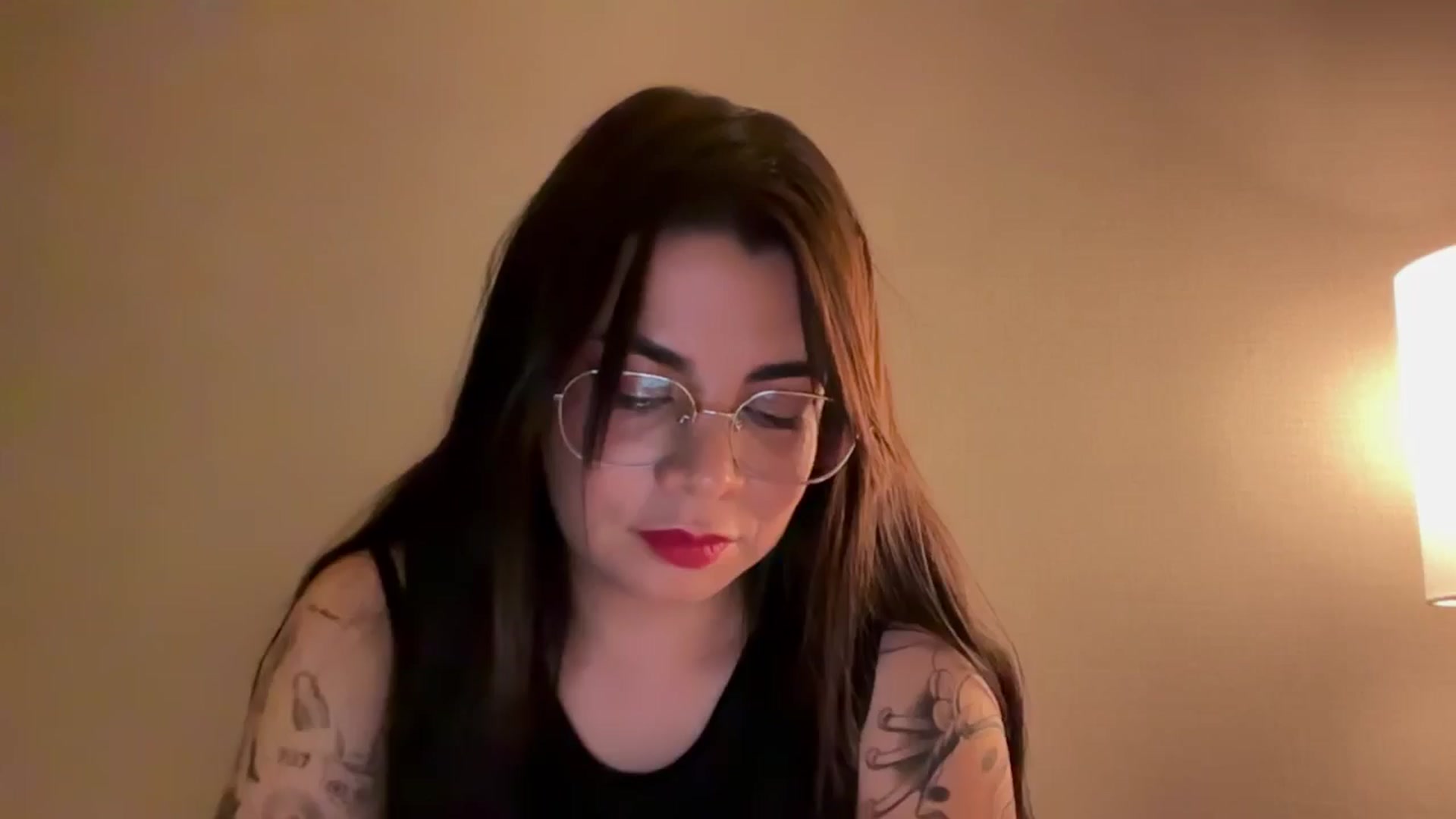 Gallery image thumbnail from Sasha_Noir's myfreecams stream on, 04/24/2026, 14:26 image 16 of 20