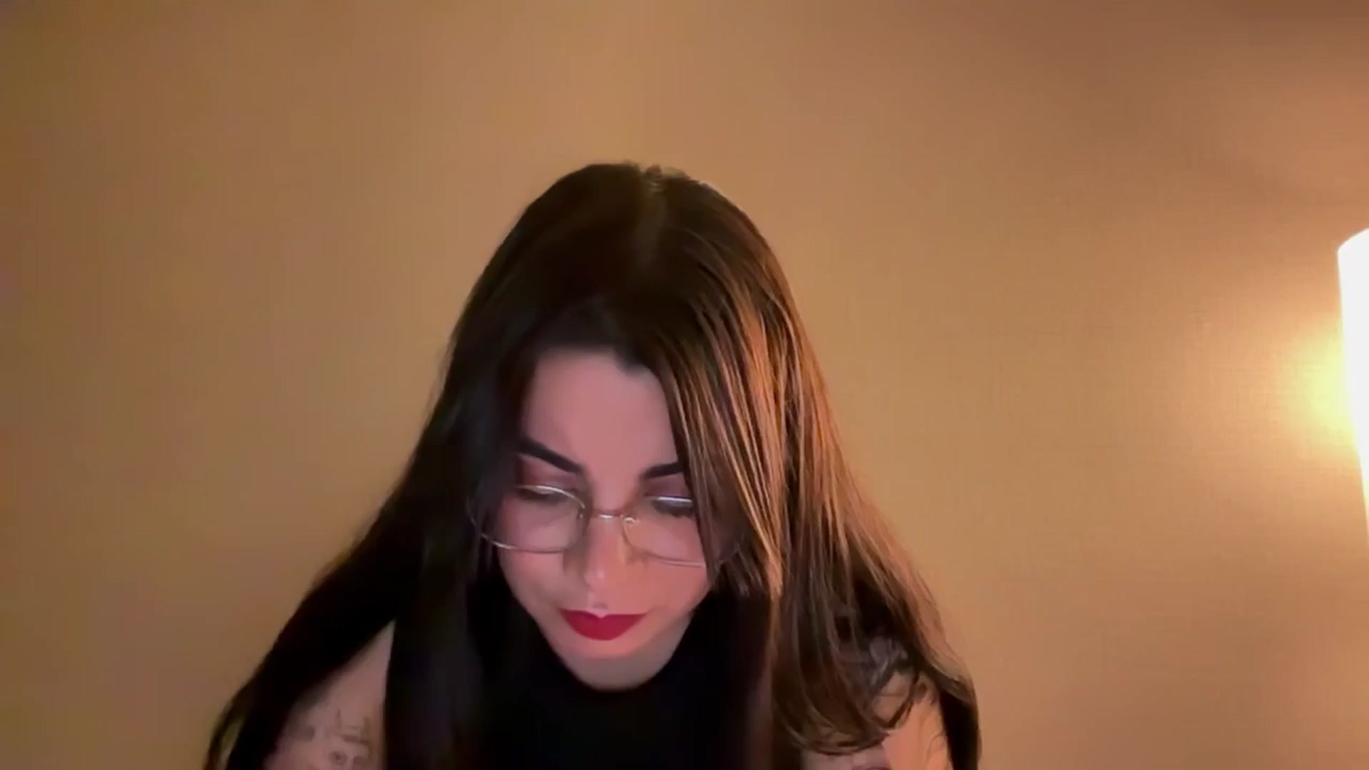 Gallery image thumbnail from Sasha_Noir's myfreecams stream on, 04/24/2026, 14:26 image 8 of 20