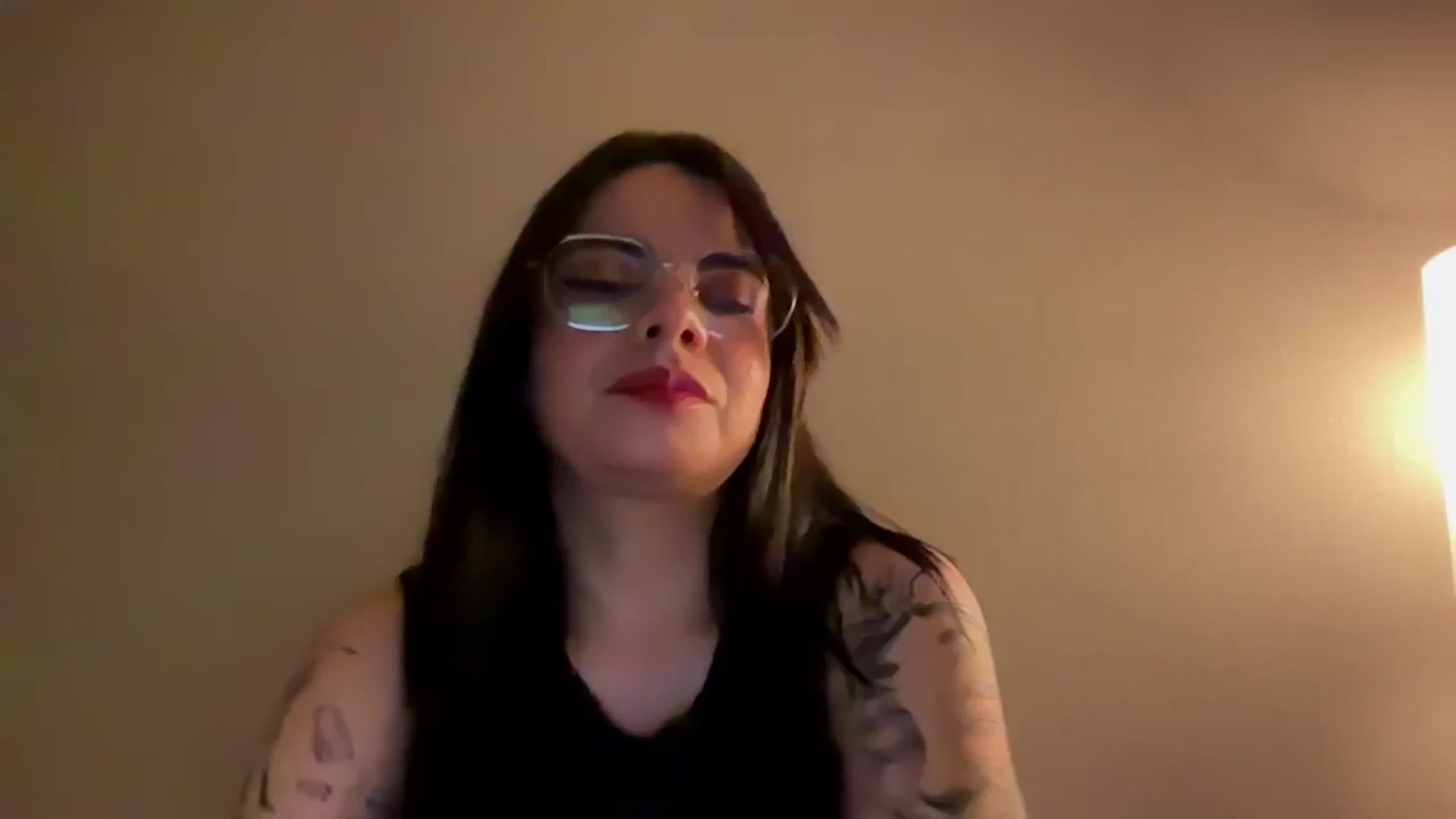 Gallery image thumbnail from Sasha_Noir's myfreecams stream on, 04/24/2026, 14:26 image 4 of 20