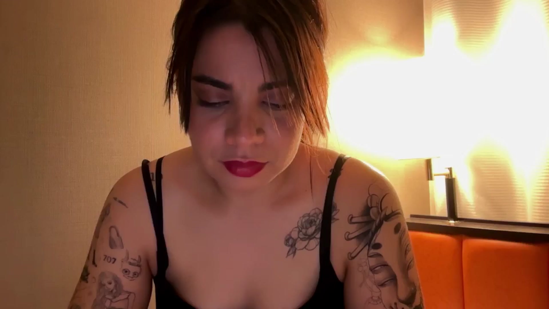 Gallery image thumbnail from Sasha_Noir's myfreecams stream on, 04/25/2026, 10:14 image 12 of 20