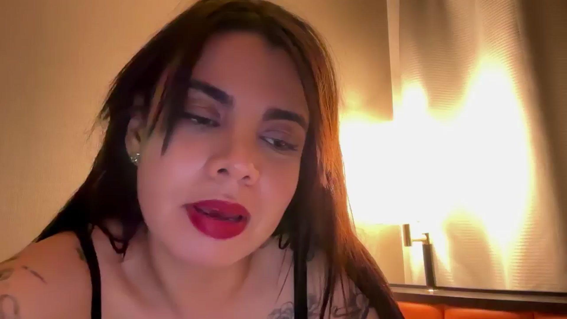 Gallery image thumbnail from Sasha_Noir's myfreecams stream on, 04/25/2026, 10:14 image 3 of 20