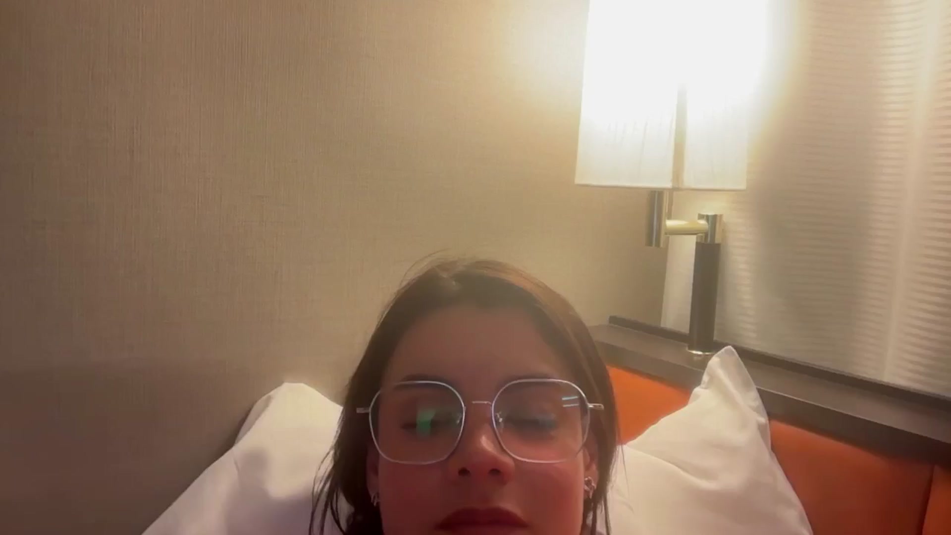 Gallery image thumbnail from Sasha_Noir's myfreecams stream on, 04/26/2026, 08:40 image 9 of 20