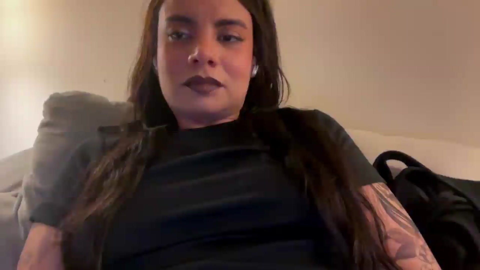 Gallery image thumbnail from Sasha_Noir's myfreecams stream on, 05/04/2026, 02:41 image 15 of 20