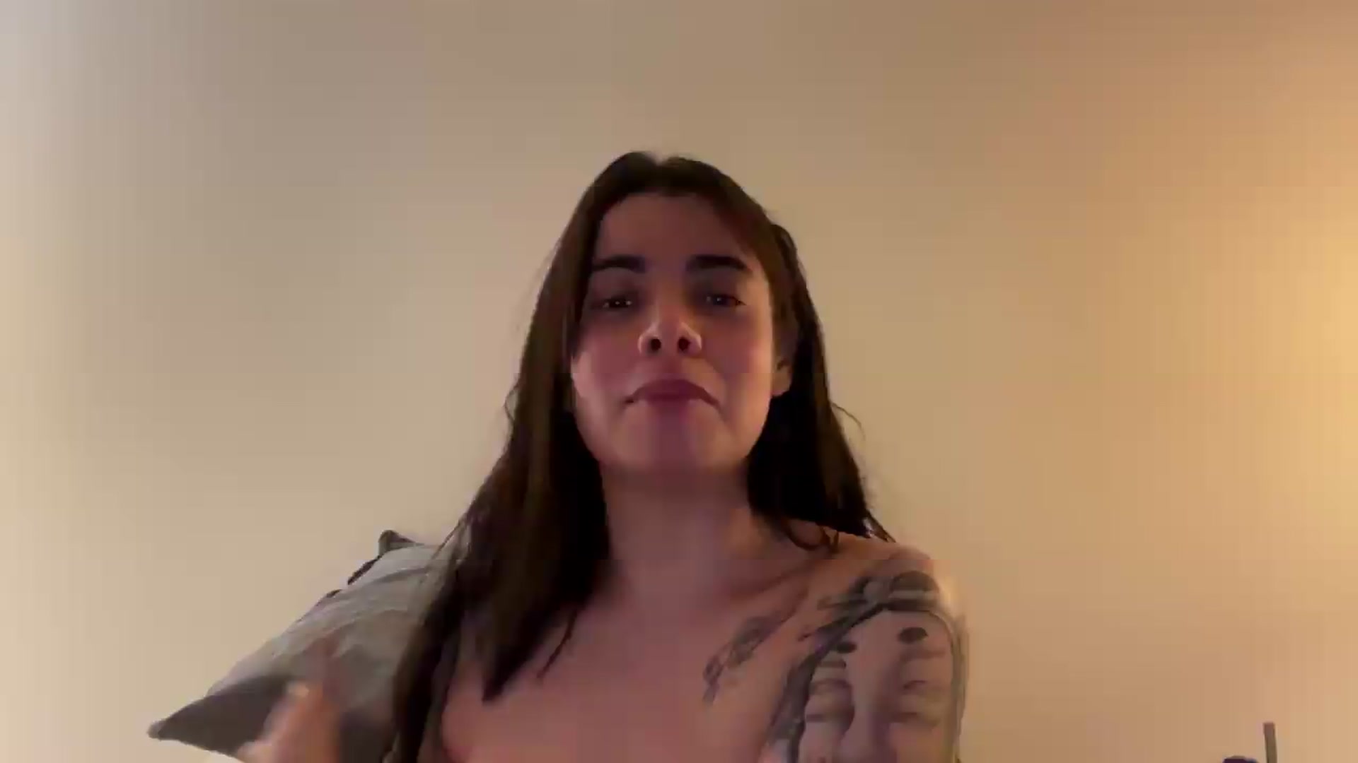 Gallery image thumbnail from Sasha_Noir's myfreecams stream on, 05/10/2026, 23:54 image 19 of 20