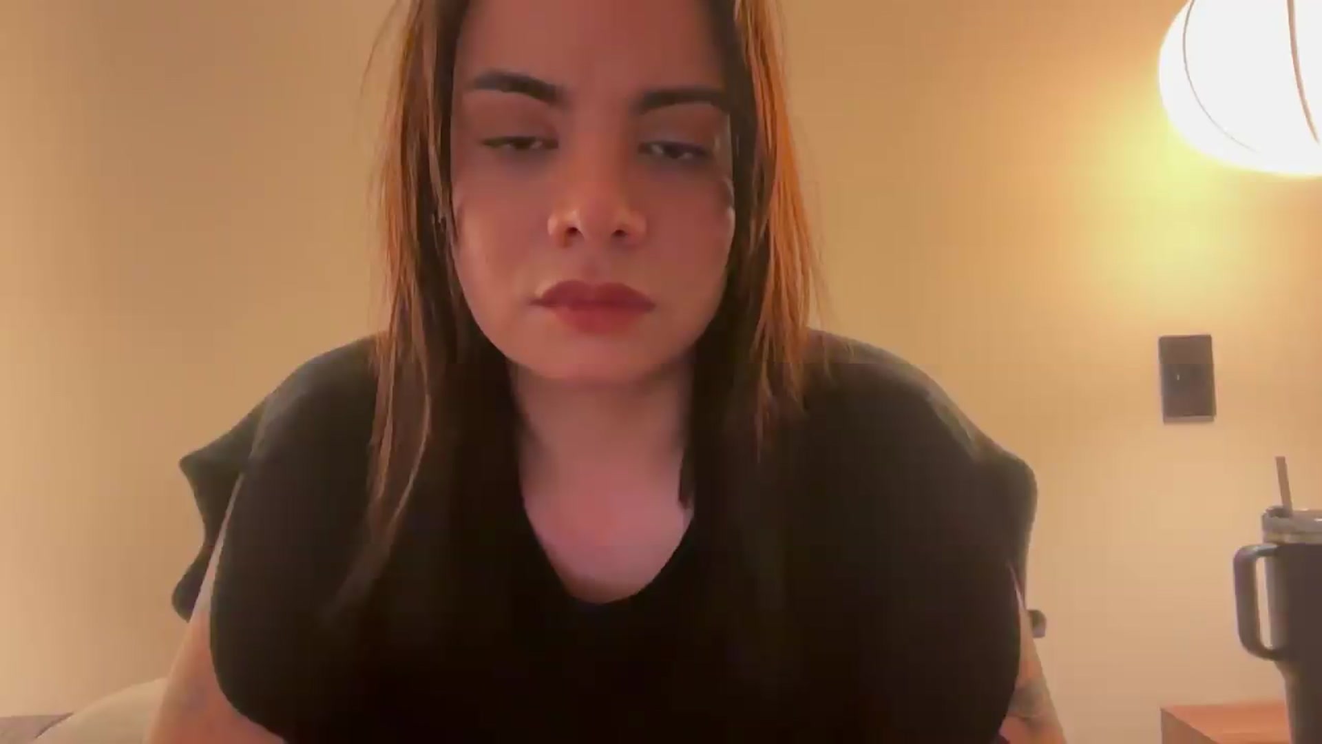 Gallery image thumbnail from Sasha_Noir's myfreecams stream on, 05/24/2026, 24:14 image 18 of 20
