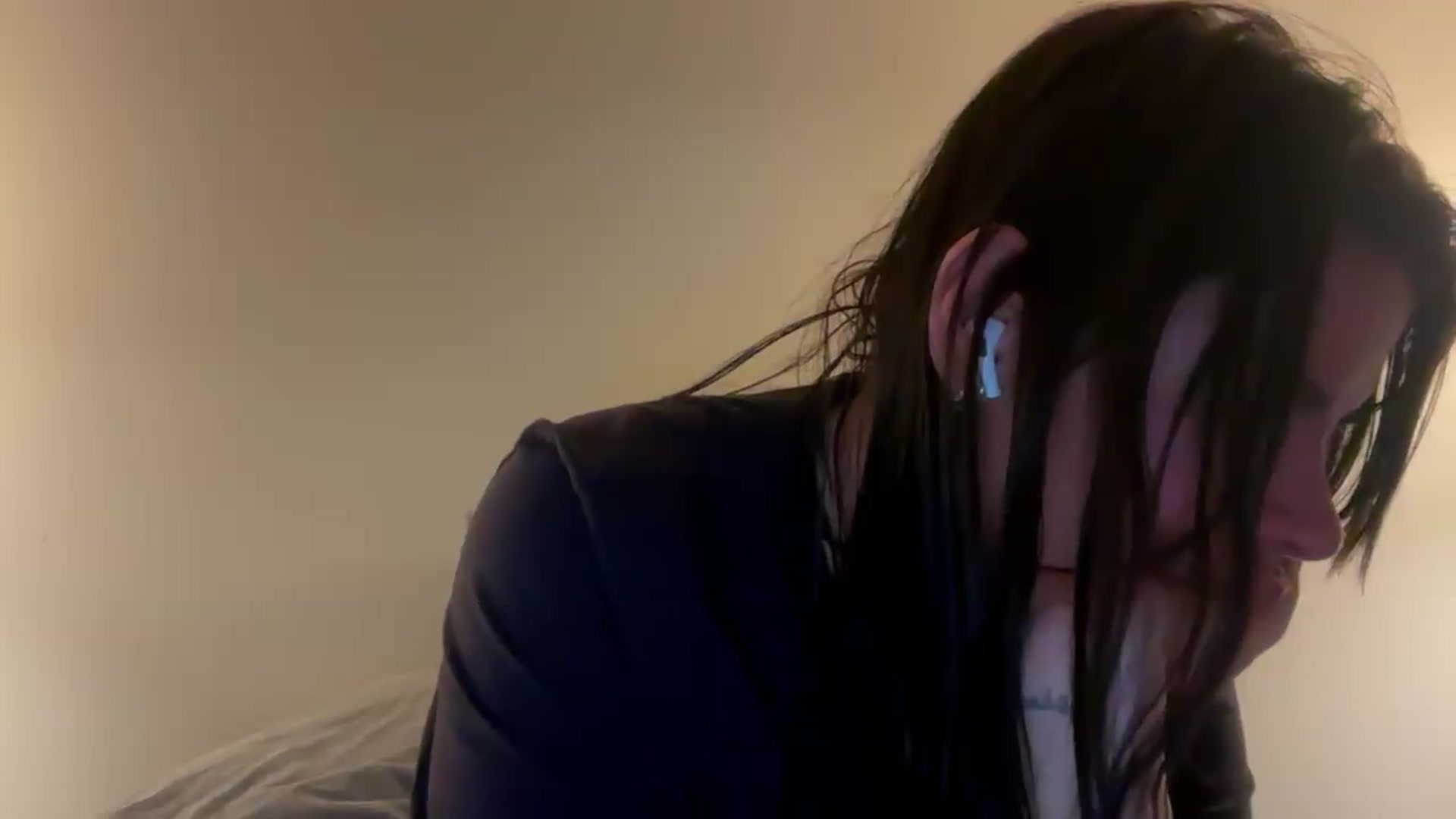 Gallery image thumbnail from Sasha_Noir's myfreecams stream on, 05/25/2026, 04:10 image 14 of 20