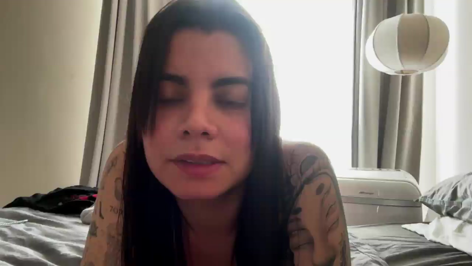 Gallery image thumbnail from Sasha_Noir's myfreecams stream on, 05/25/2026, 20:49 image 4 of 20