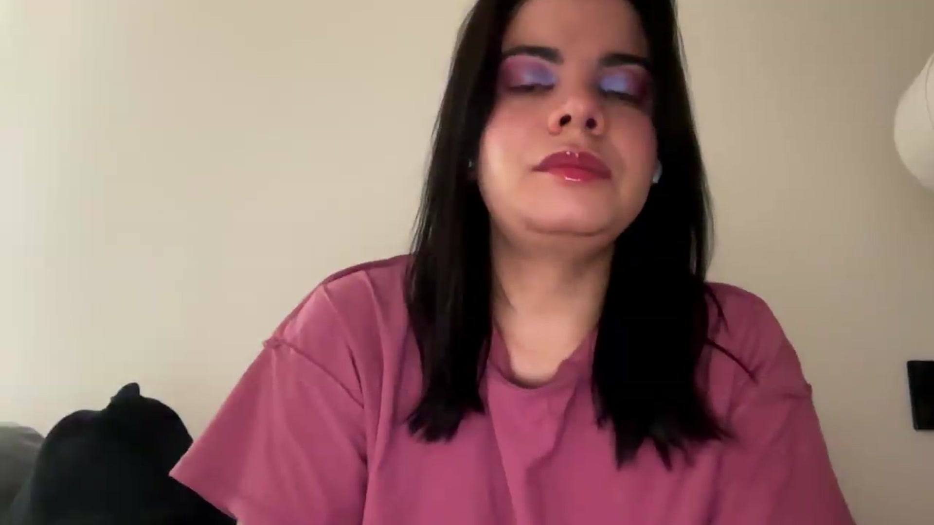 Gallery image thumbnail from Sasha_Noir's myfreecams stream on, 06/09/2026, 18:29 image 2 of 20