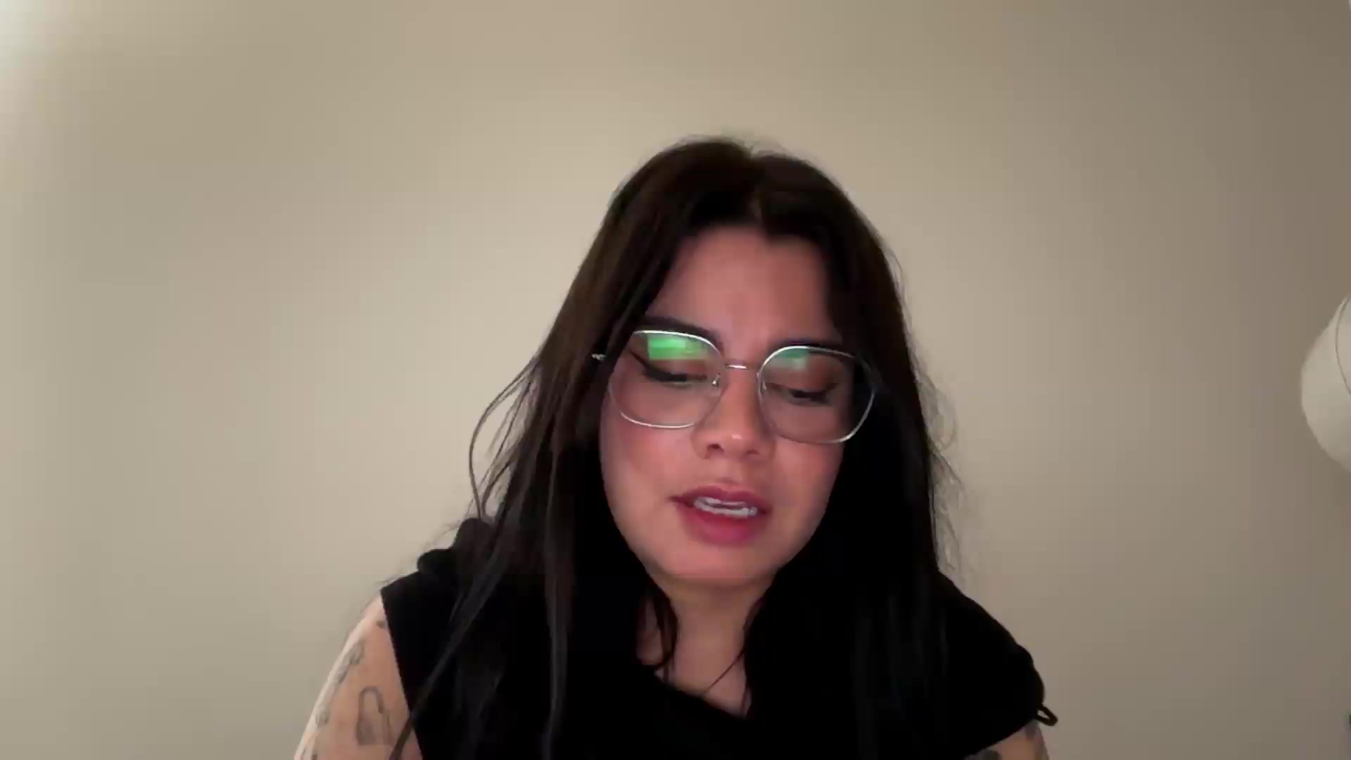 Gallery image thumbnail from Sasha_Noir's myfreecams stream on, 06/18/2026, 19:22 image 5 of 20