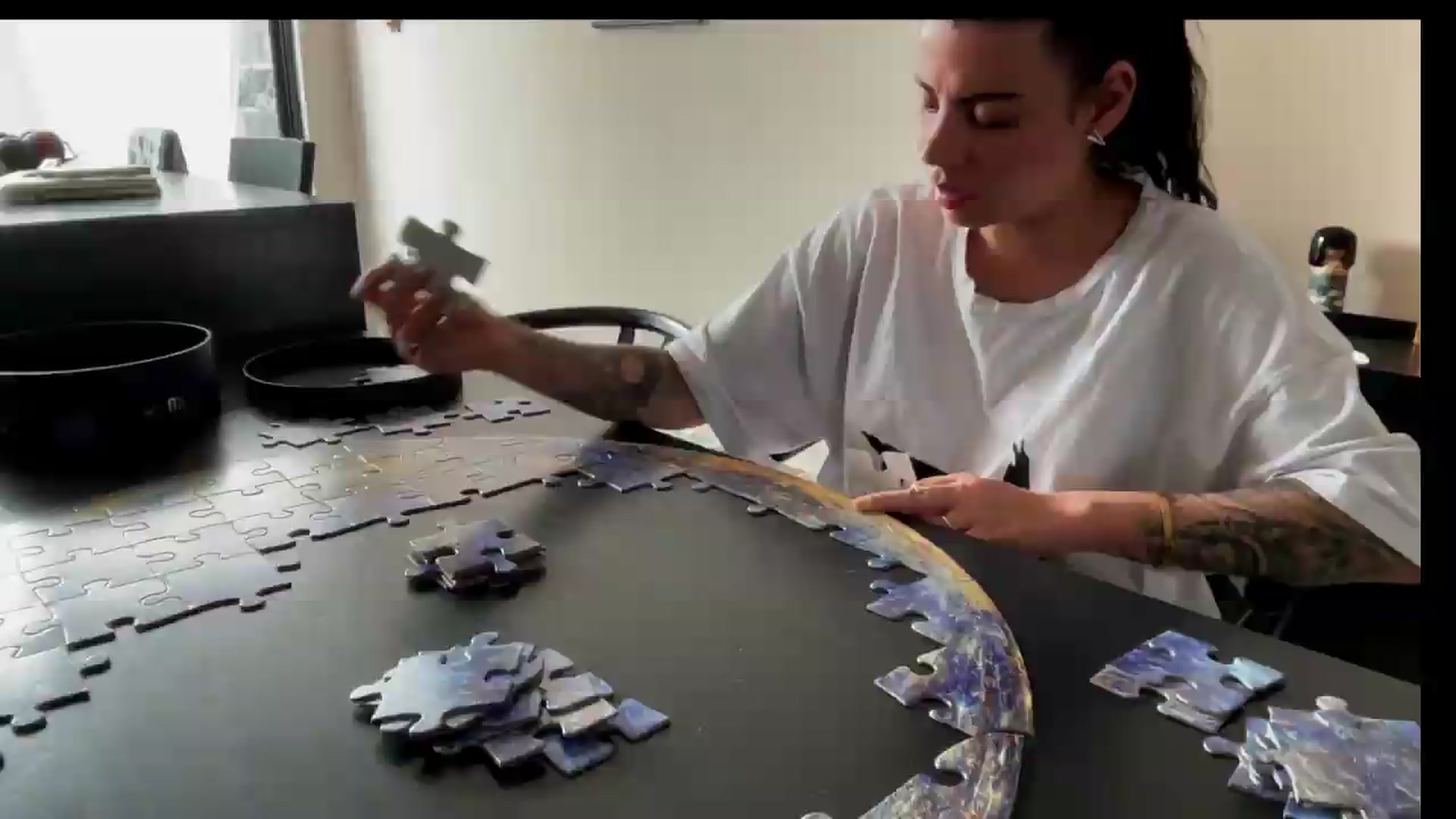 Gallery image thumbnail from Sasha_Noir's myfreecams stream on, 06/21/2026, 22:45 image 7 of 20