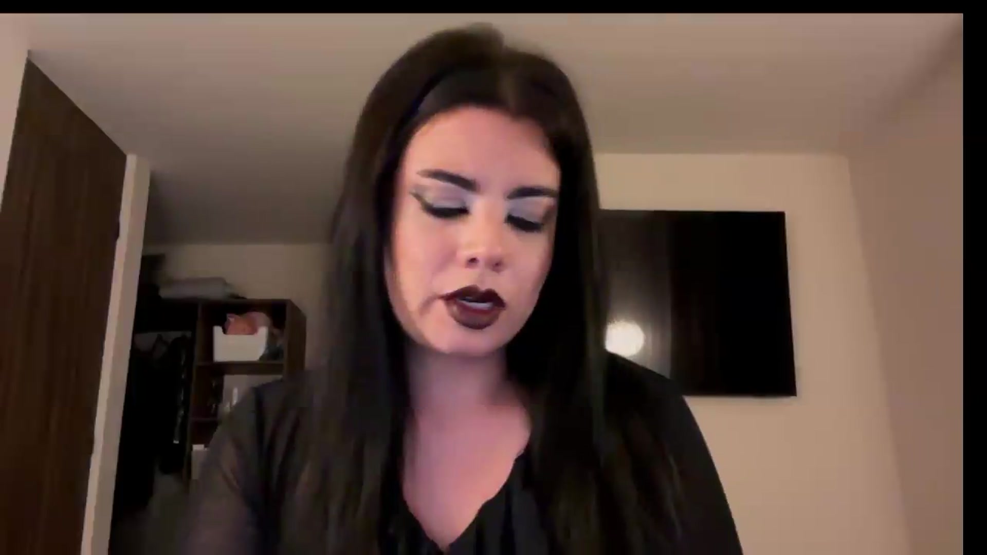 Gallery image thumbnail from Sasha_Noir's myfreecams stream on, 06/22/2026, 03:13 image 5 of 20