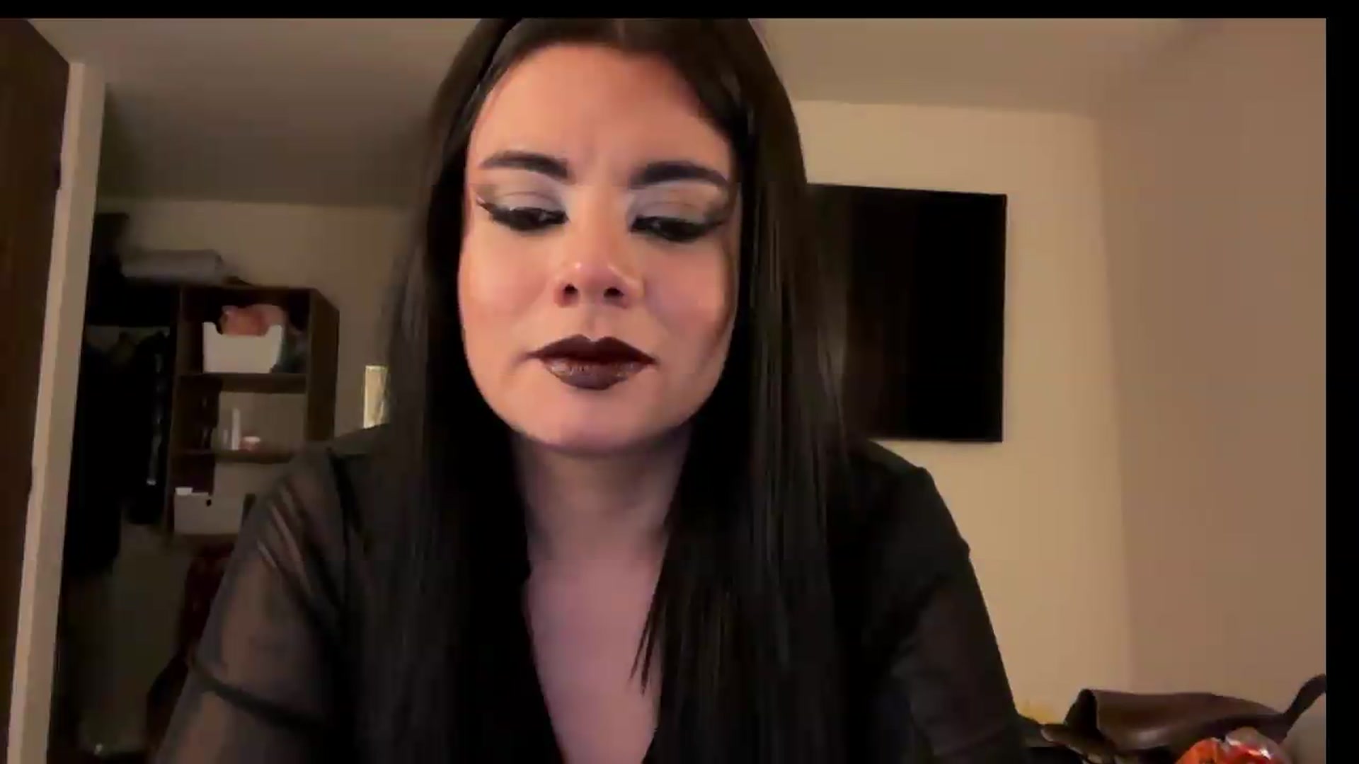 Gallery image thumbnail from Sasha_Noir's myfreecams stream on, 06/22/2026, 03:13 image 15 of 20