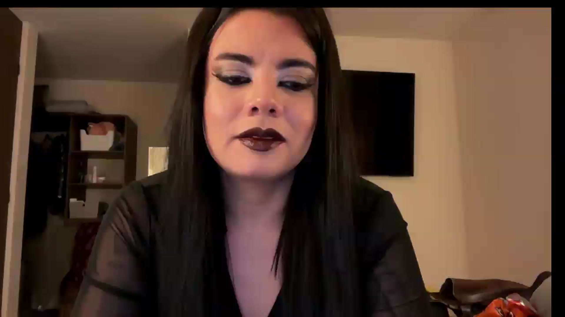Gallery image thumbnail from Sasha_Noir's myfreecams stream on, 06/22/2026, 03:13 image 14 of 20