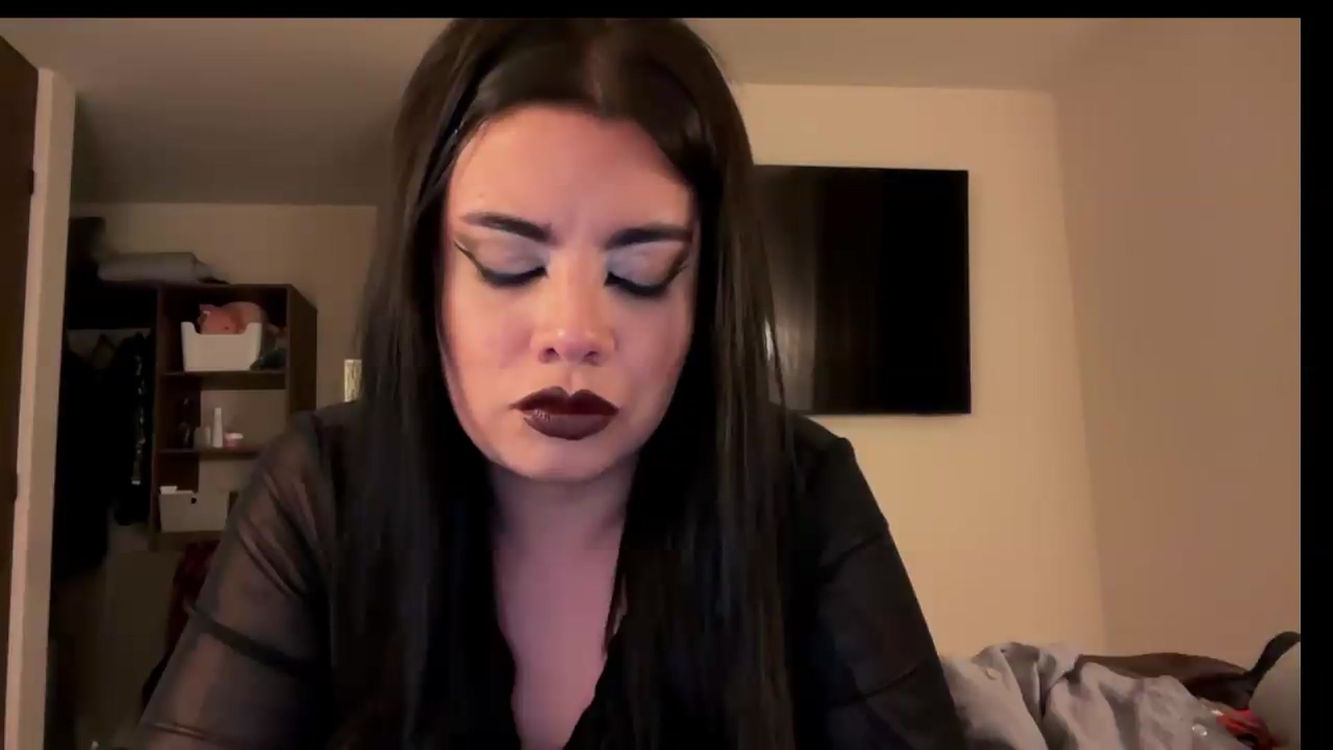 Gallery image thumbnail from Sasha_Noir's myfreecams stream on, 06/22/2026, 03:13 image 19 of 20
