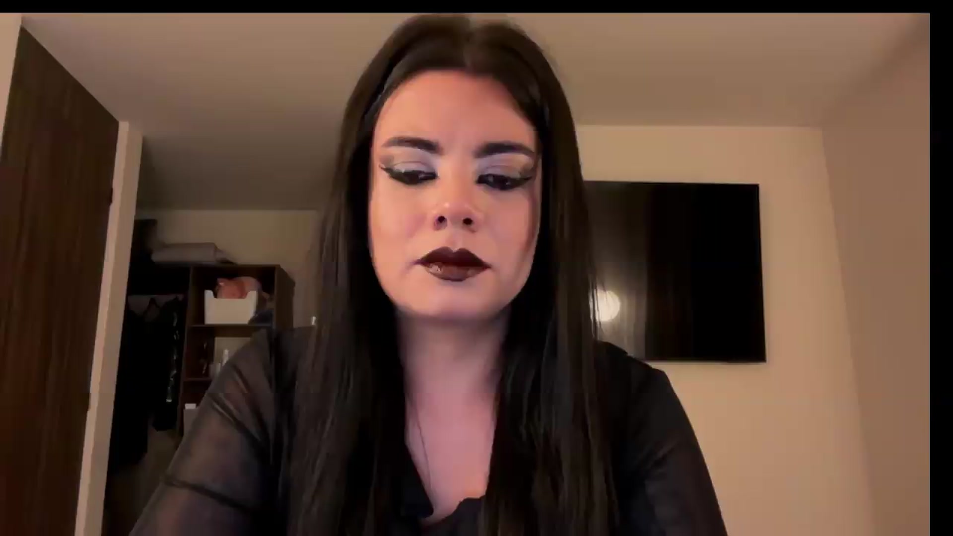 Gallery image thumbnail from Sasha_Noir's myfreecams stream on, 06/22/2026, 03:13 image 1 of 20