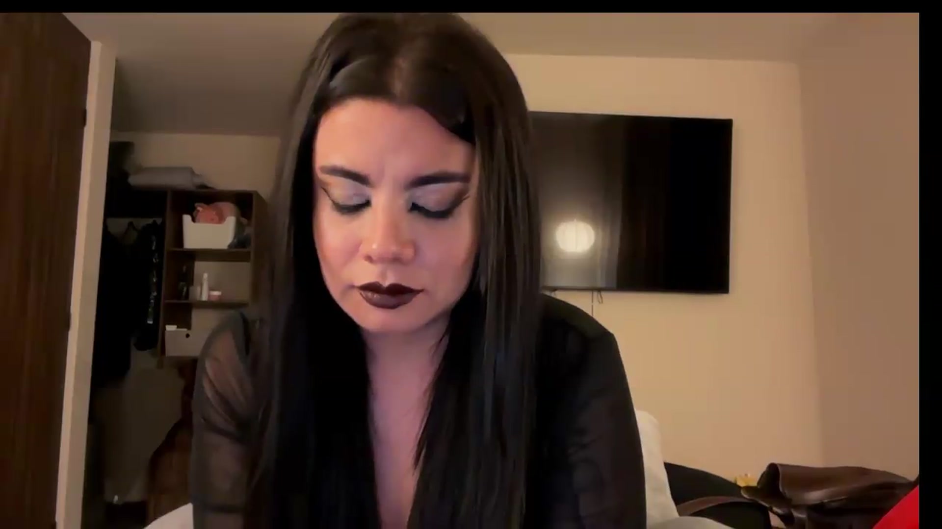 Gallery image thumbnail from Sasha_Noir's myfreecams stream on, 06/22/2026, 05:16 image 13 of 20