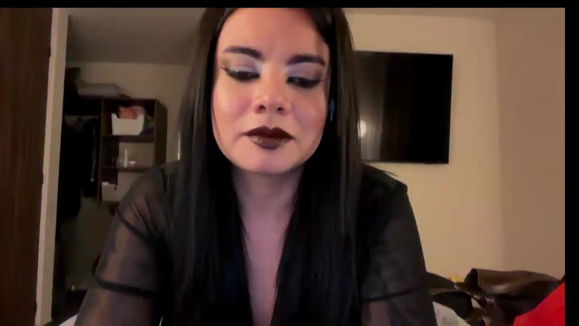 Gallery image thumbnail from Sasha_Noir's myfreecams stream on, 06/22/2026, 05:16 image 12 of 20
