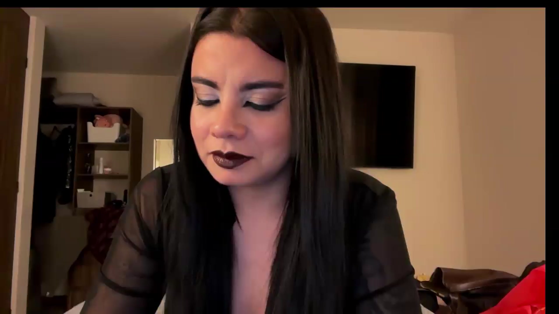 Gallery image thumbnail from Sasha_Noir's myfreecams stream on, 06/22/2026, 05:16 image 15 of 20