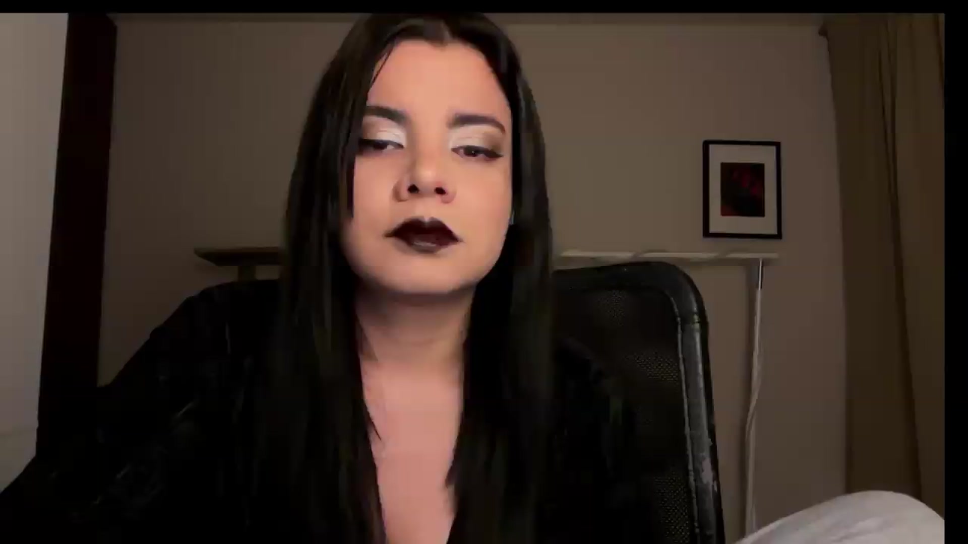 Gallery image thumbnail from Sasha_Noir's myfreecams stream on, 06/23/2026, 03:54 image 5 of 20