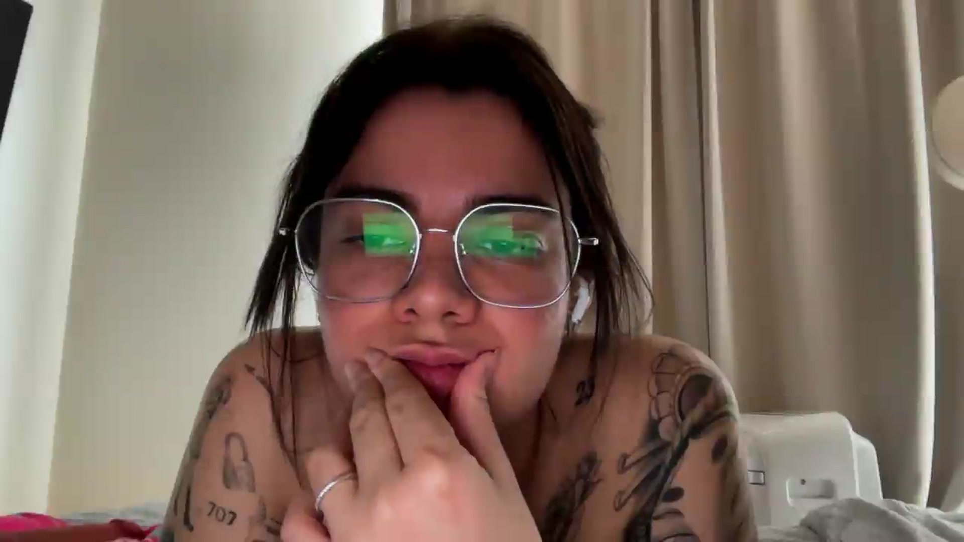 Gallery image thumbnail from Sasha_Noir's myfreecams stream on, 06/29/2026, 20:29 image 14 of 20