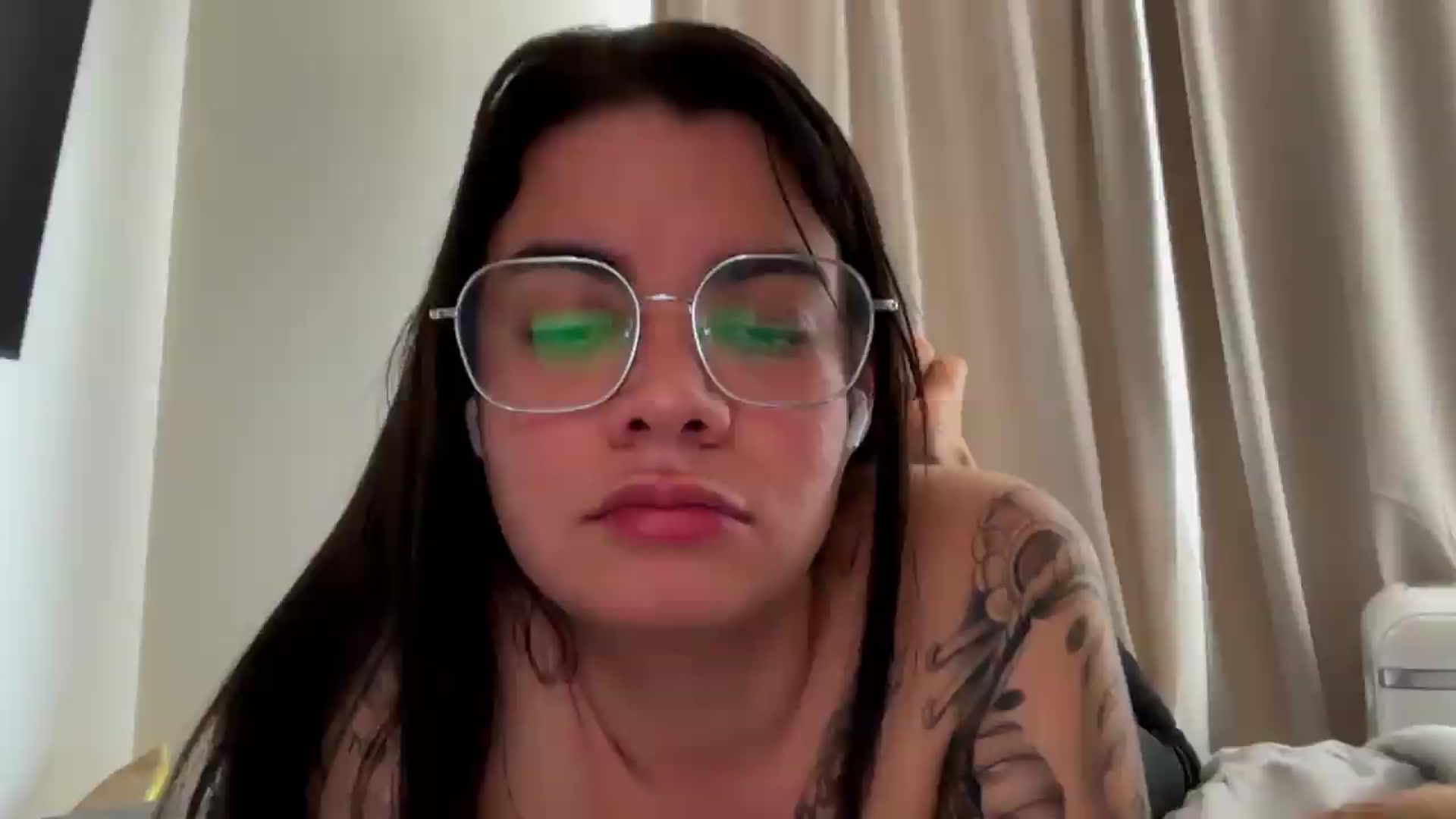 Gallery image thumbnail from Sasha_Noir's myfreecams stream on, 07/08/2026, 20:36 image 6 of 20