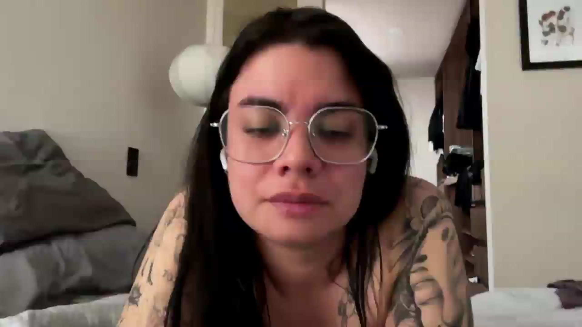 Gallery image thumbnail from Sasha_Noir's myfreecams stream on, 07/09/2026, 22:37 image 14 of 20