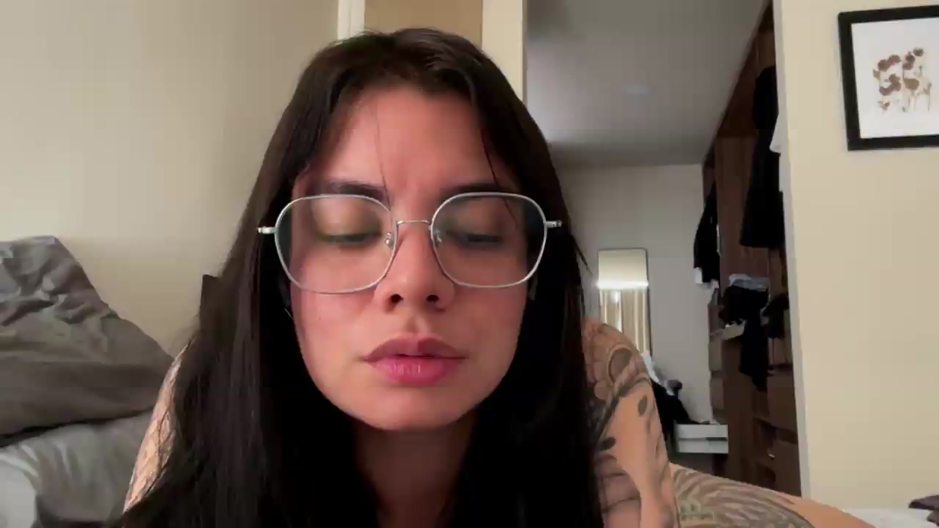 Gallery image thumbnail from Sasha_Noir's myfreecams stream on, 07/09/2026, 22:37 image 2 of 20