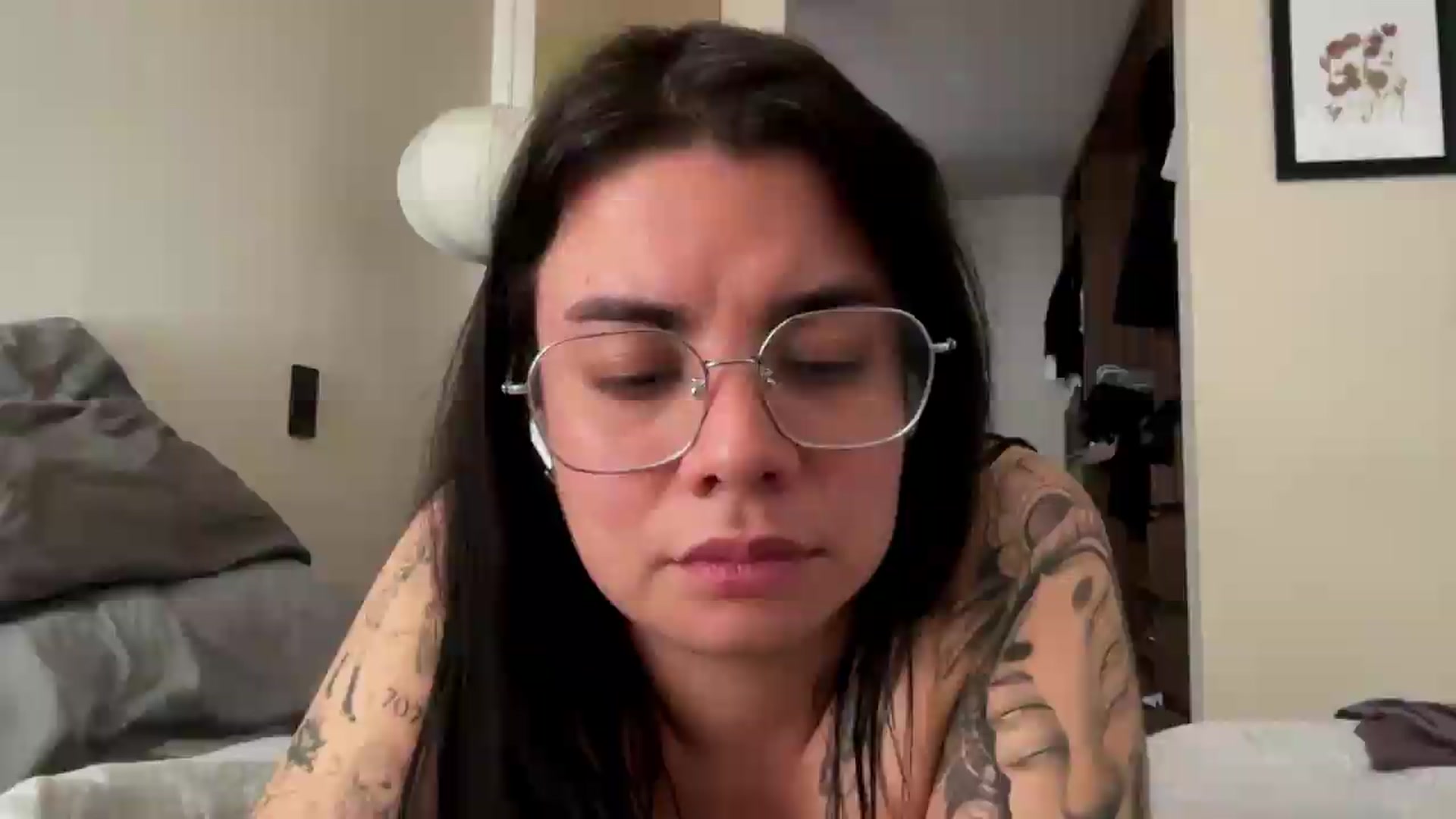 Gallery image thumbnail from Sasha_Noir's myfreecams stream on, 07/09/2026, 22:37 image 19 of 20